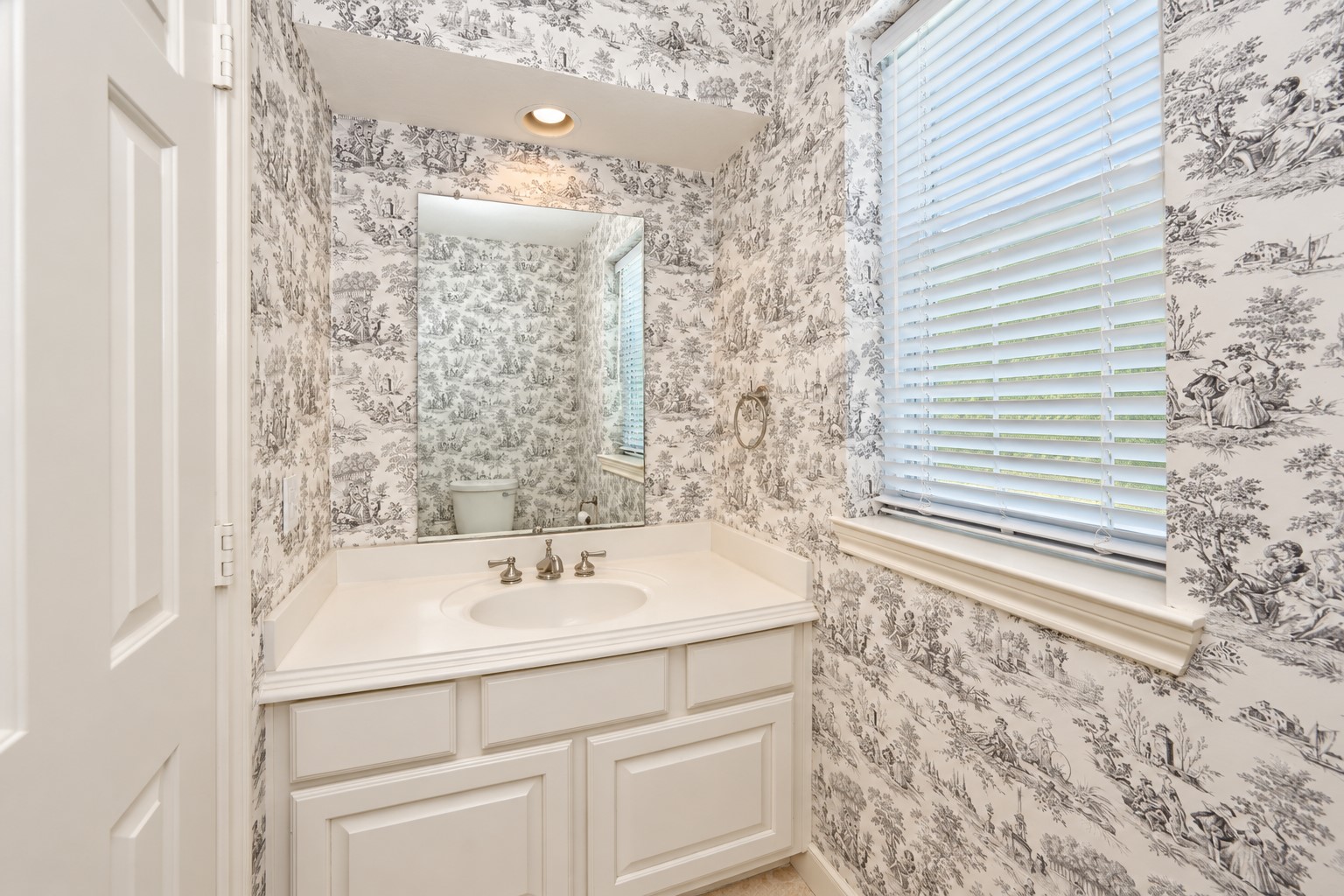 1515 Moon Shadow Court Property Photo 20
