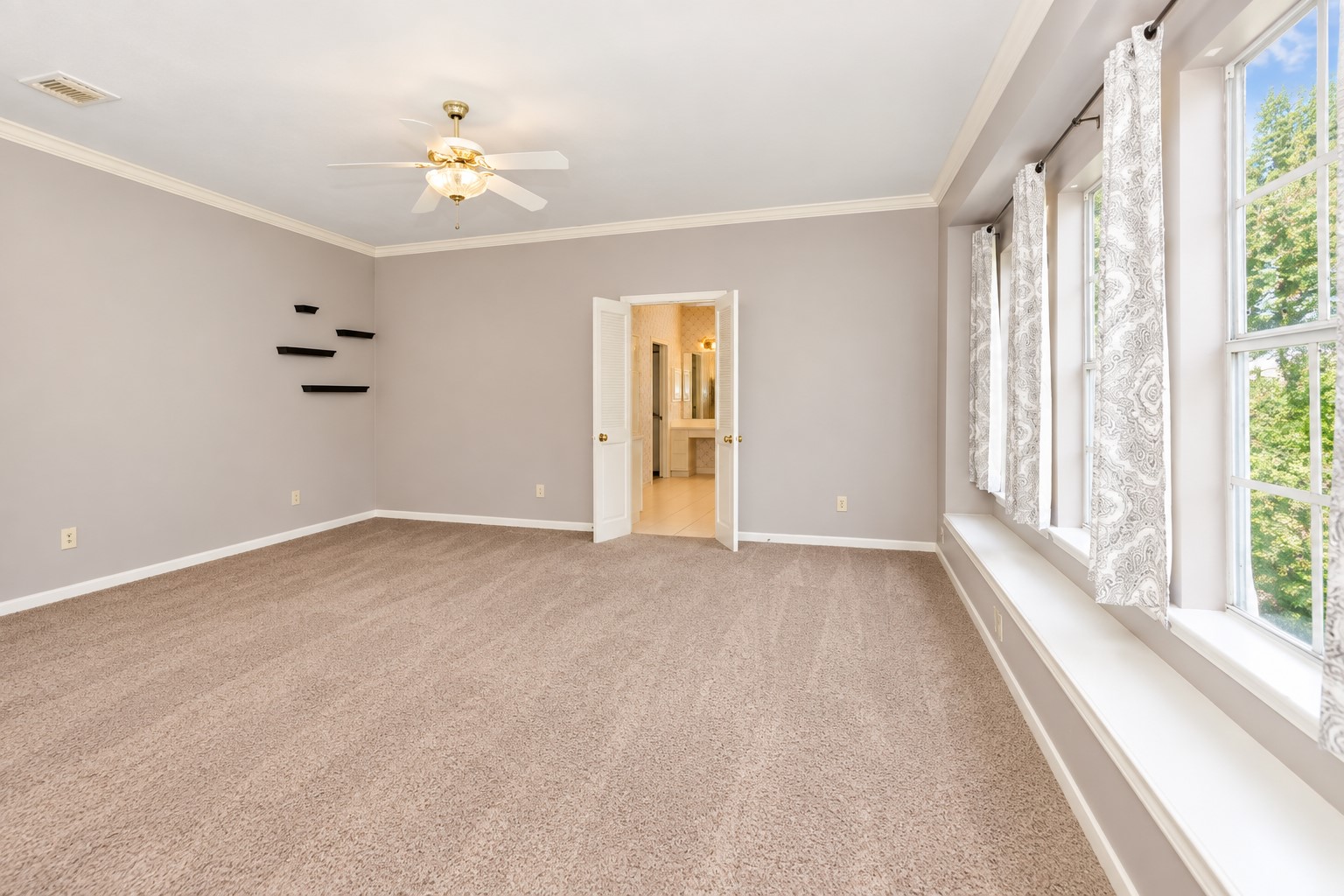1515 Moon Shadow Court Property Photo 28