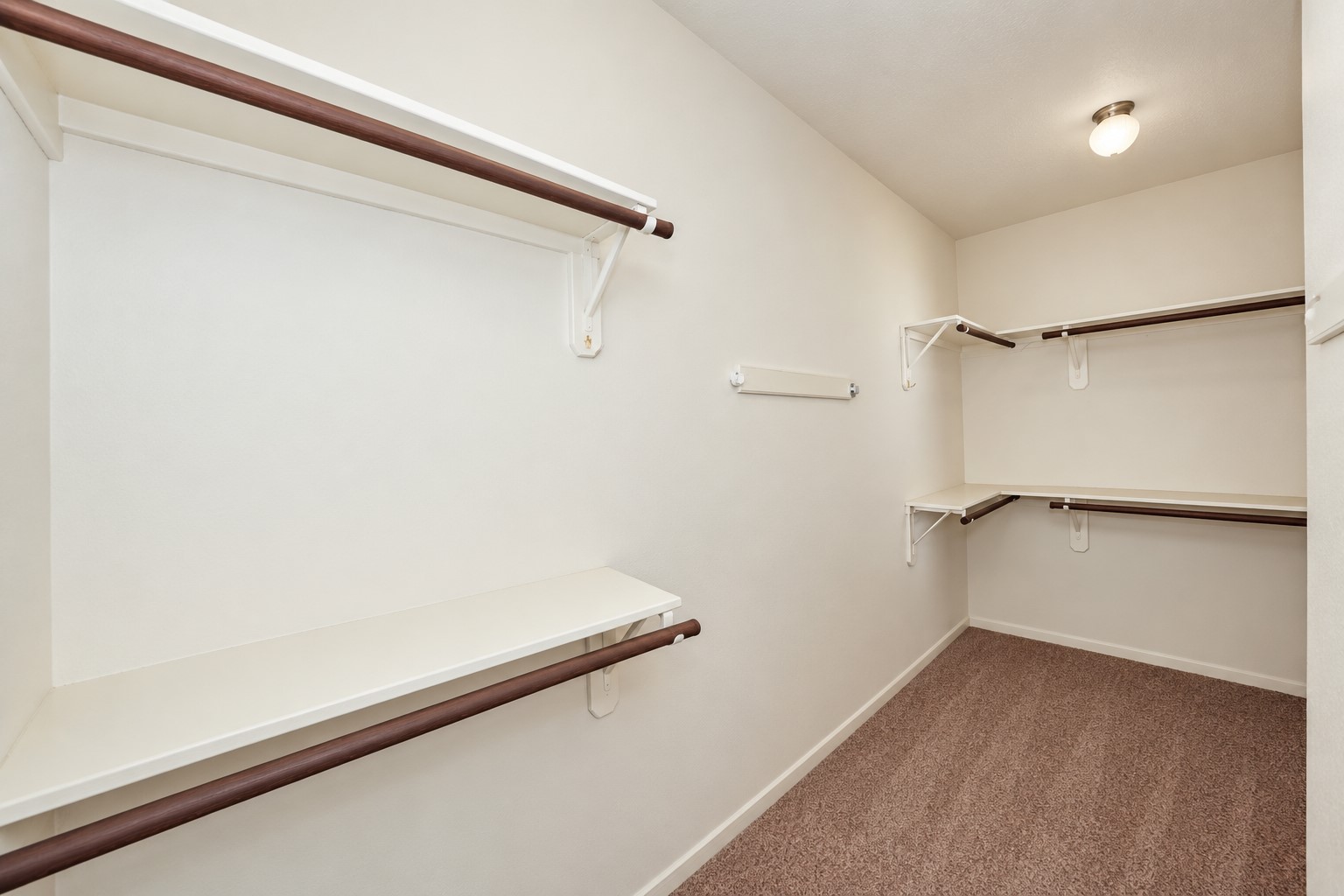 1515 Moon Shadow Court Property Photo 34