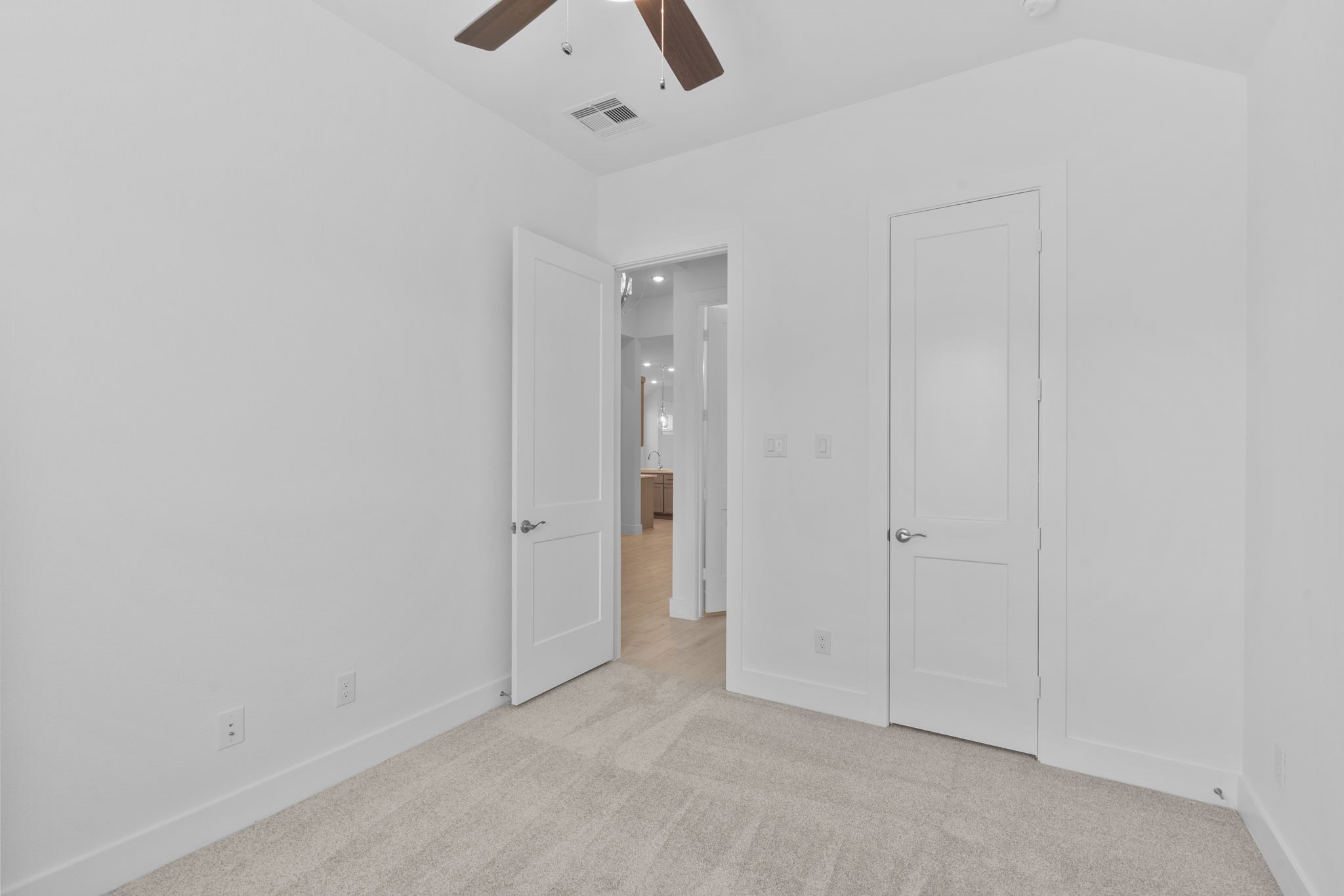 1115 Watermont Drive Property Photo 5