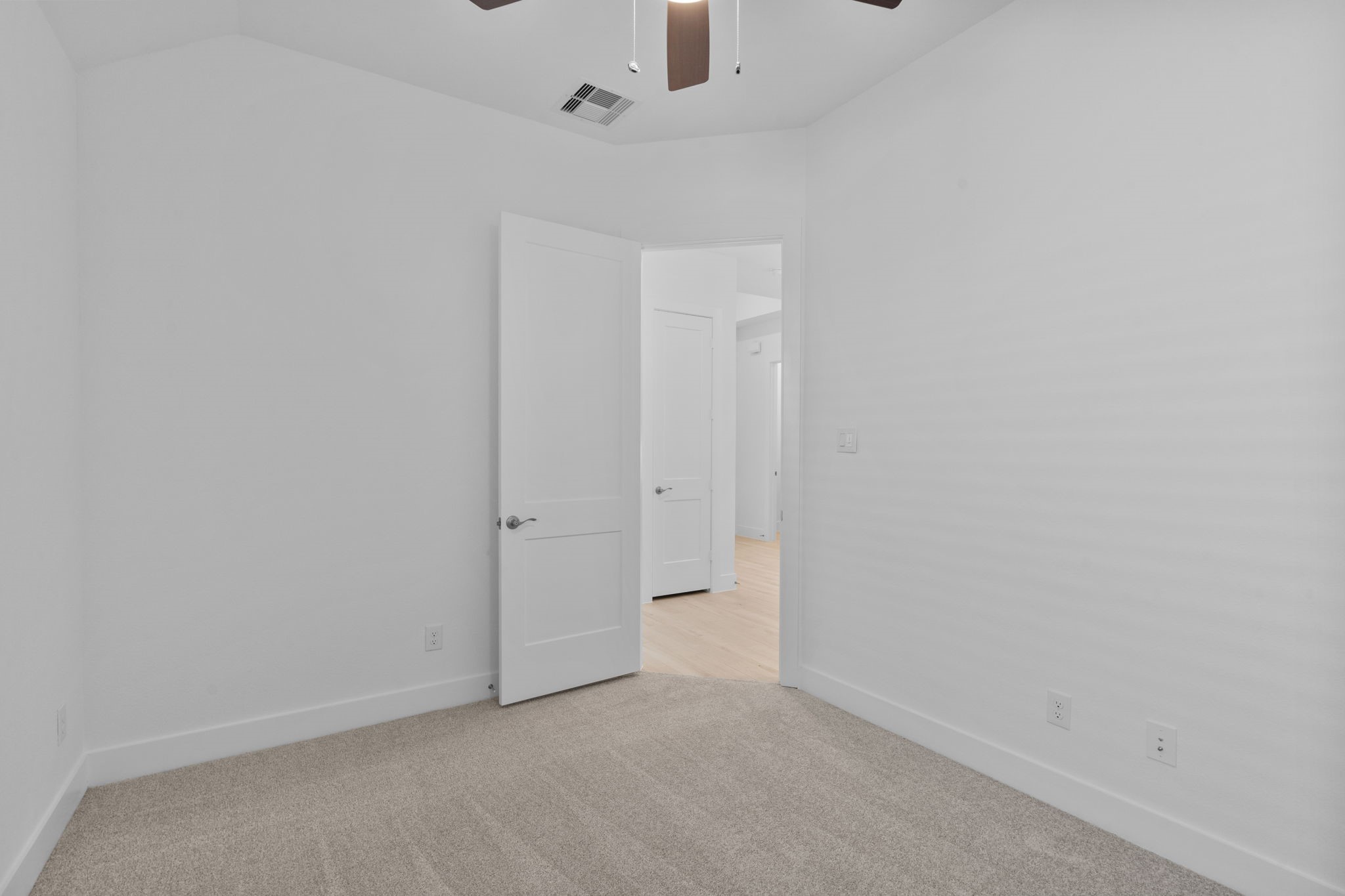 1115 Watermont Drive Property Photo 12