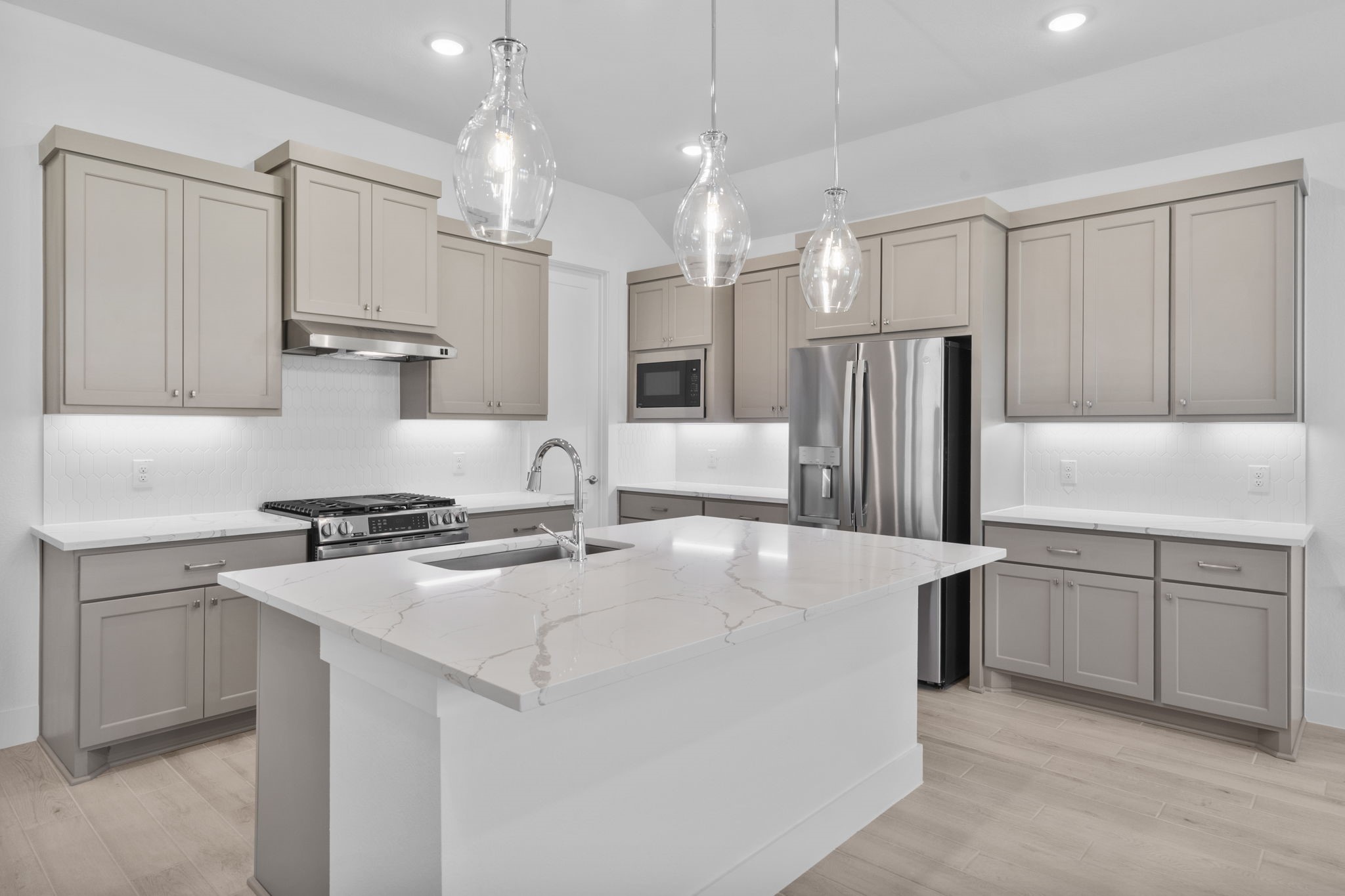 1115 Watermont Drive Property Photo 14