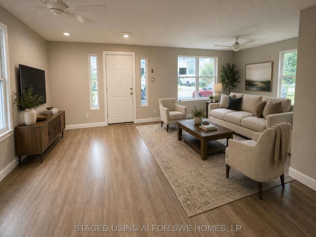 820 E 38th Street Property Photo 2
