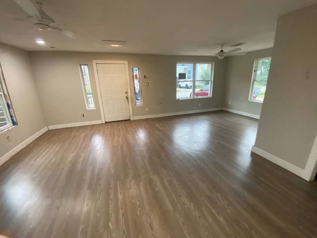 820 E 38th Street Property Photo 3