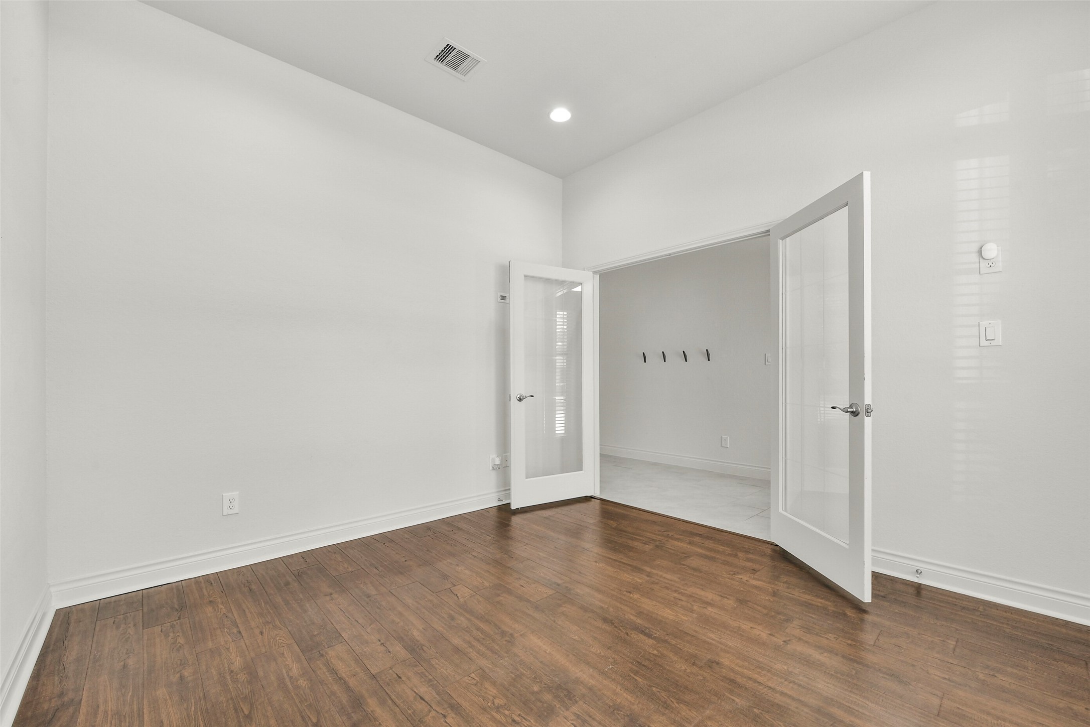 13615 Imperial Island Lane Property Photo 5
