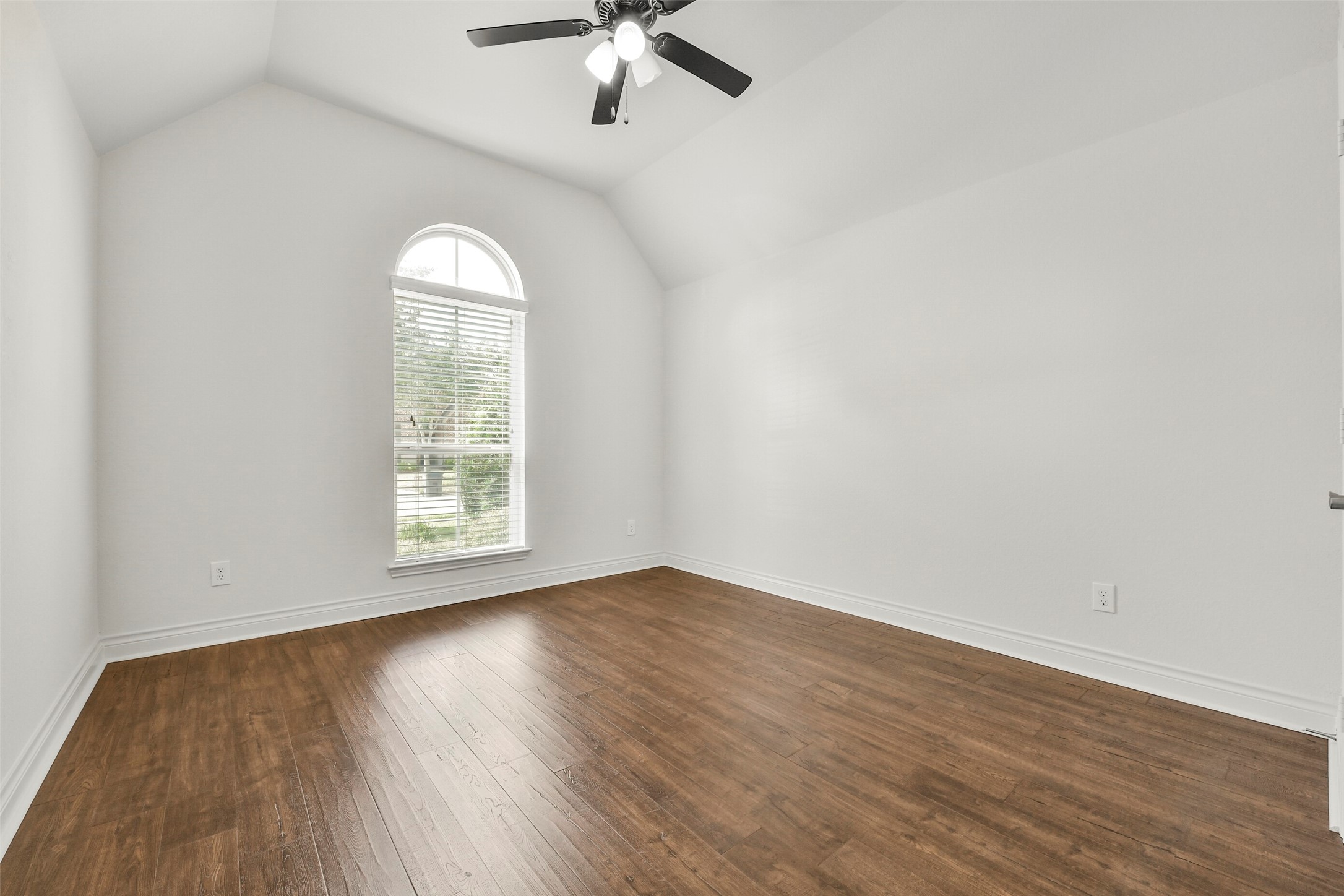 13615 Imperial Island Lane Property Photo 25