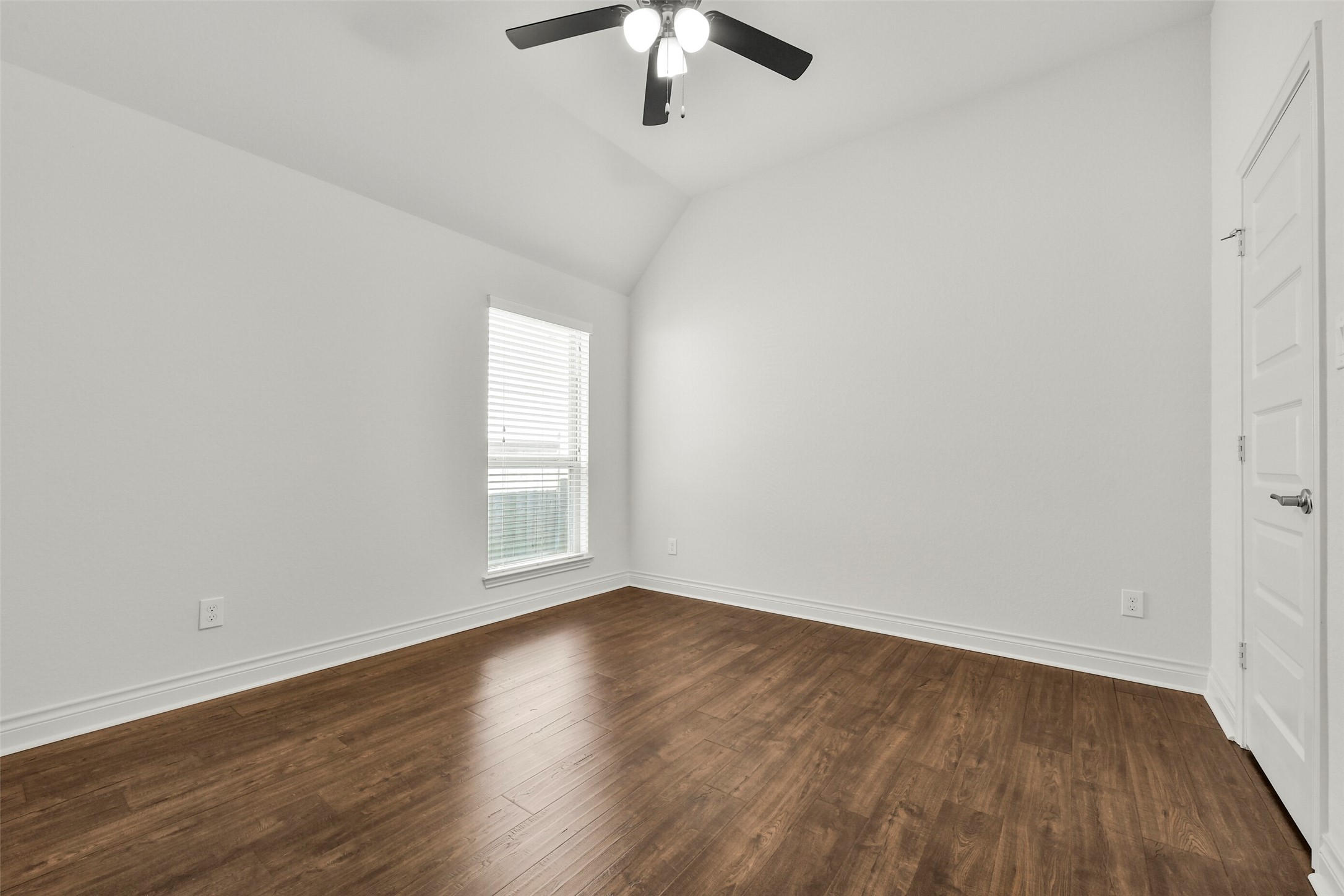 13615 Imperial Island Lane Property Photo 31