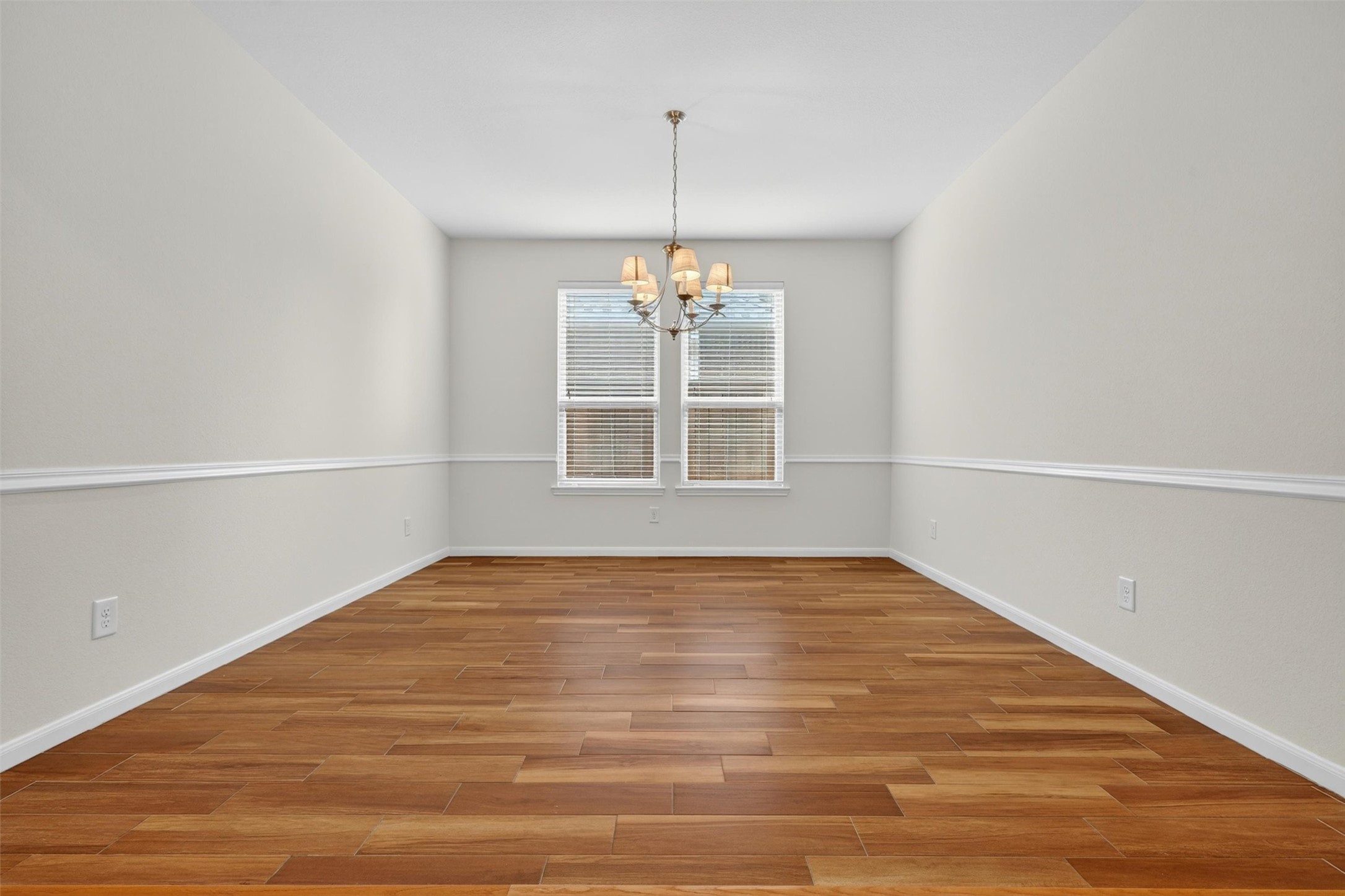 17919 Creek Bluff Lane Property Photo 8