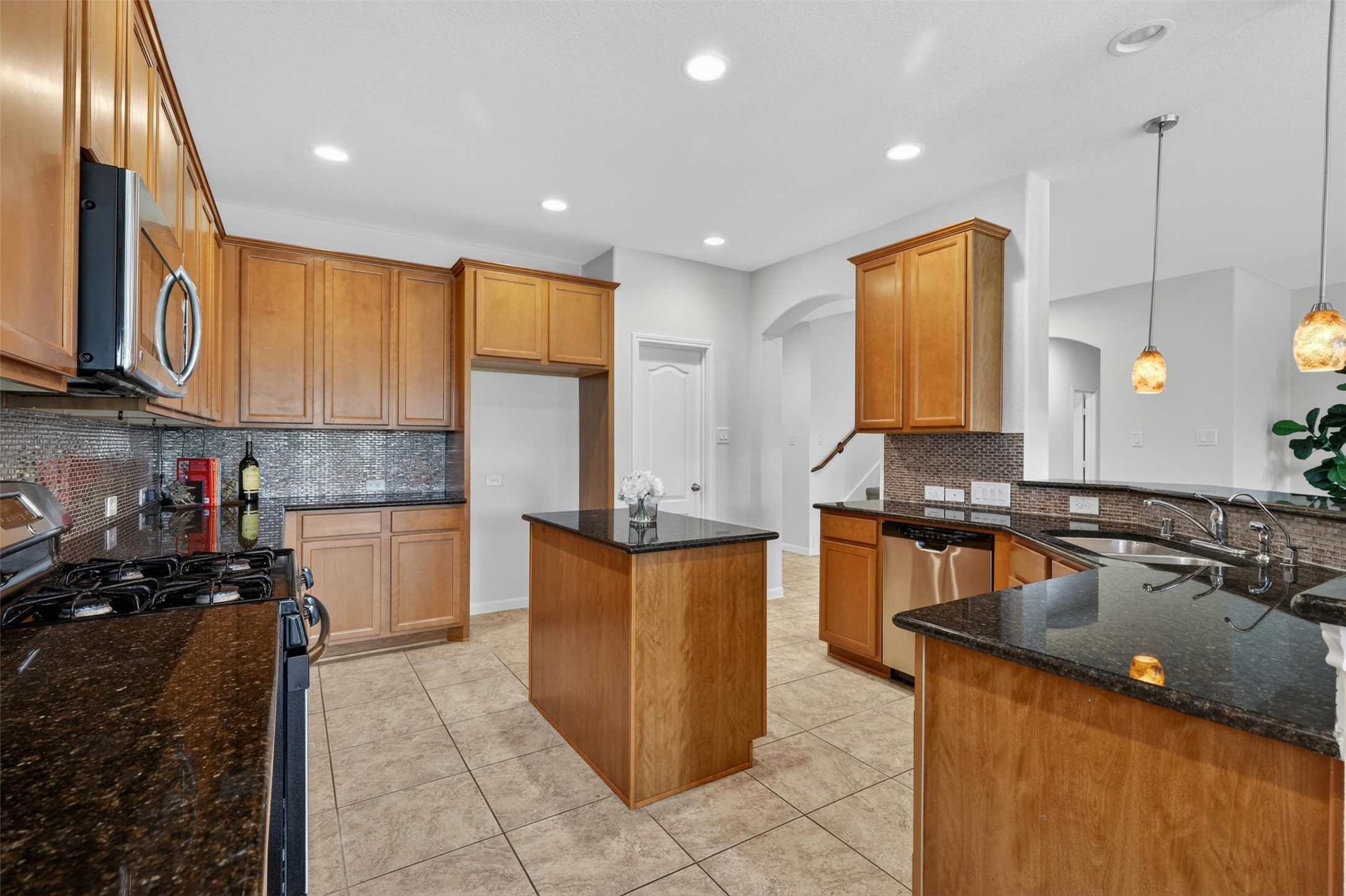 17919 Creek Bluff Lane Property Photo 16