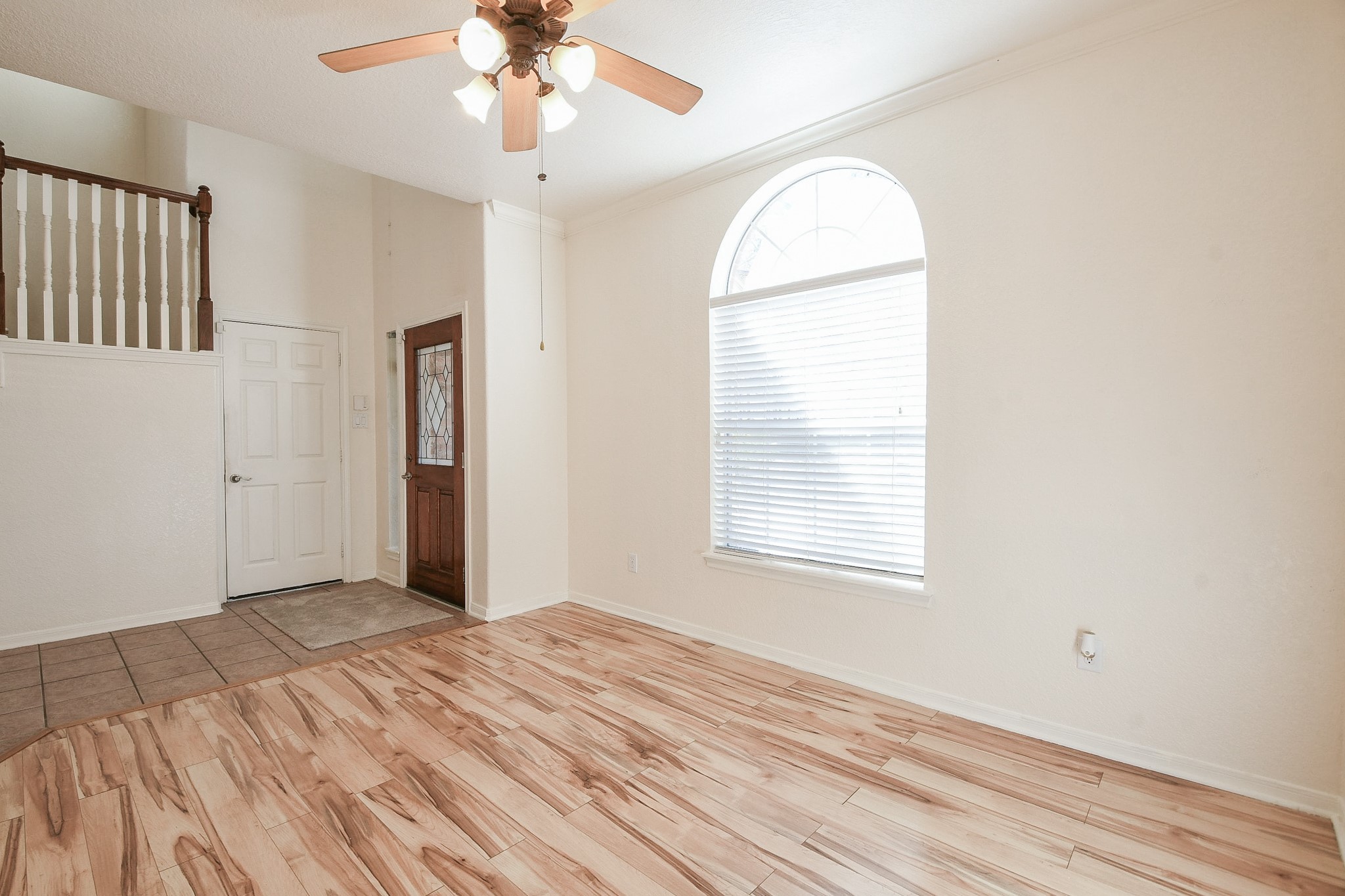 251 N Wimberly Way Property Photo 7