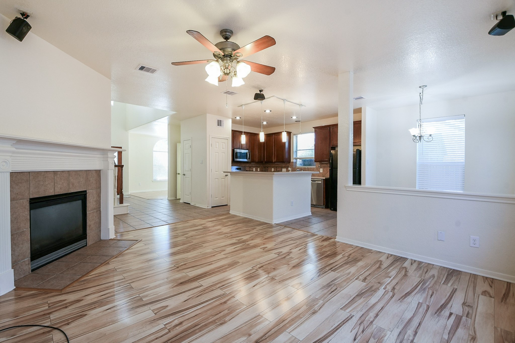251 N Wimberly Way Property Photo 11