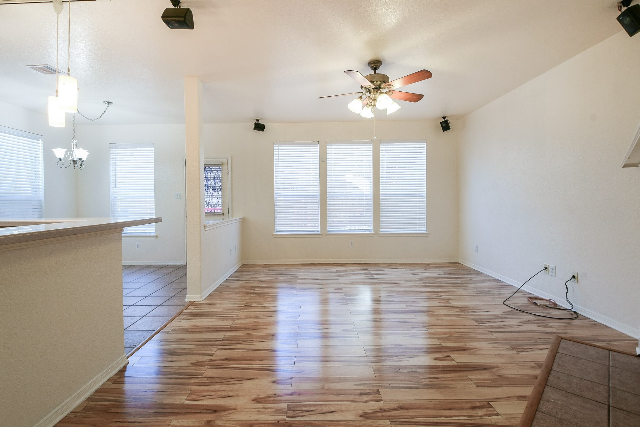 251 N Wimberly Way Property Photo 16