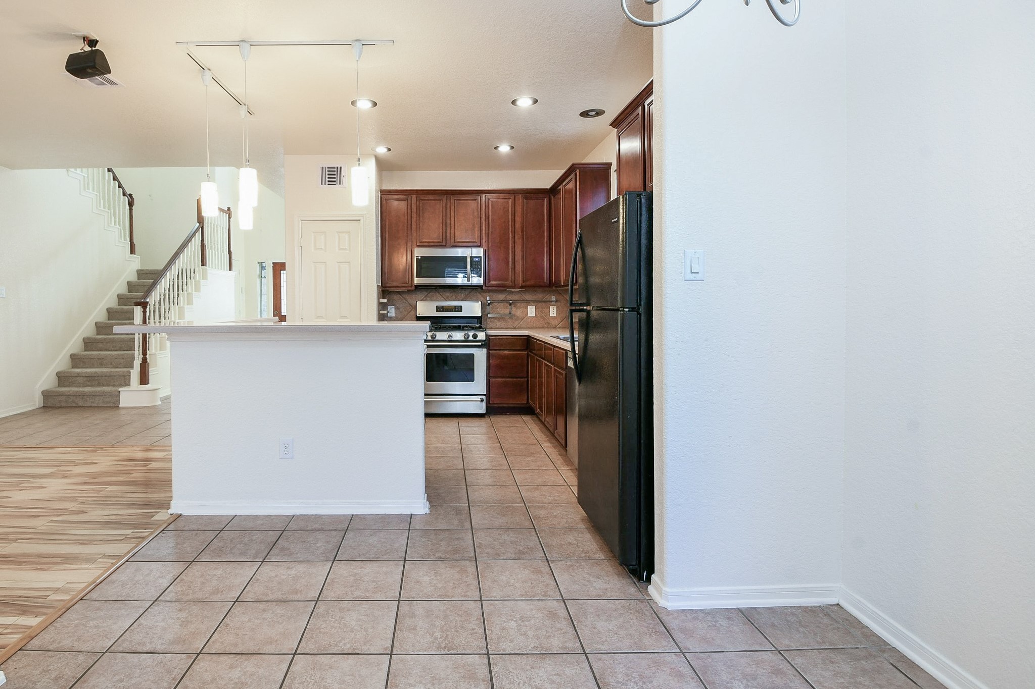 251 N Wimberly Way Property Photo 18