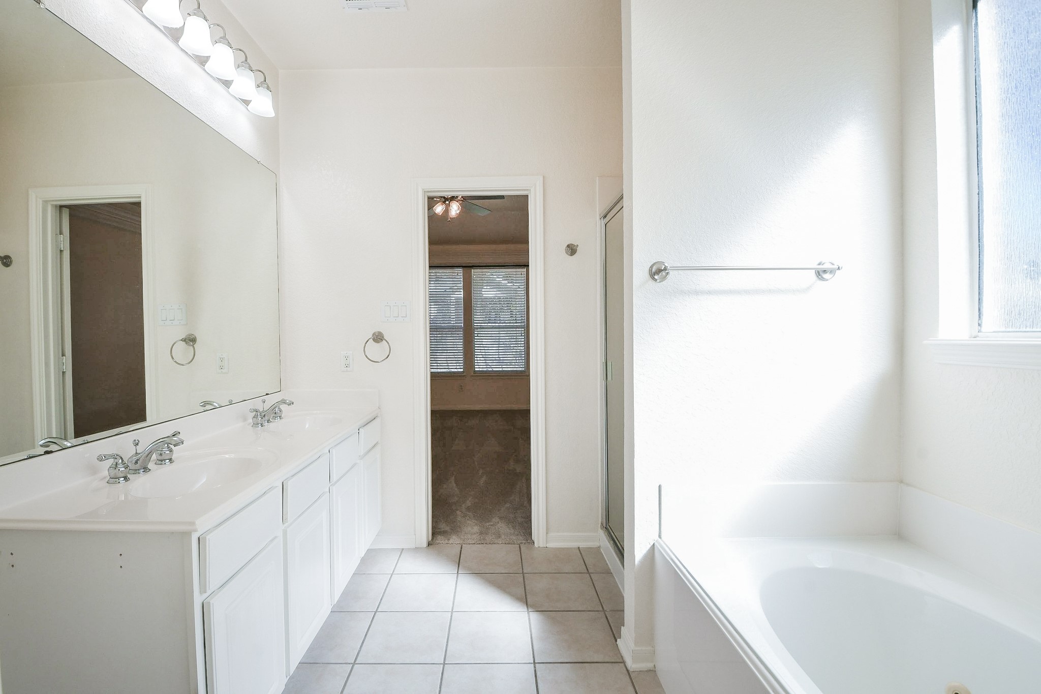 251 N Wimberly Way Property Photo 21