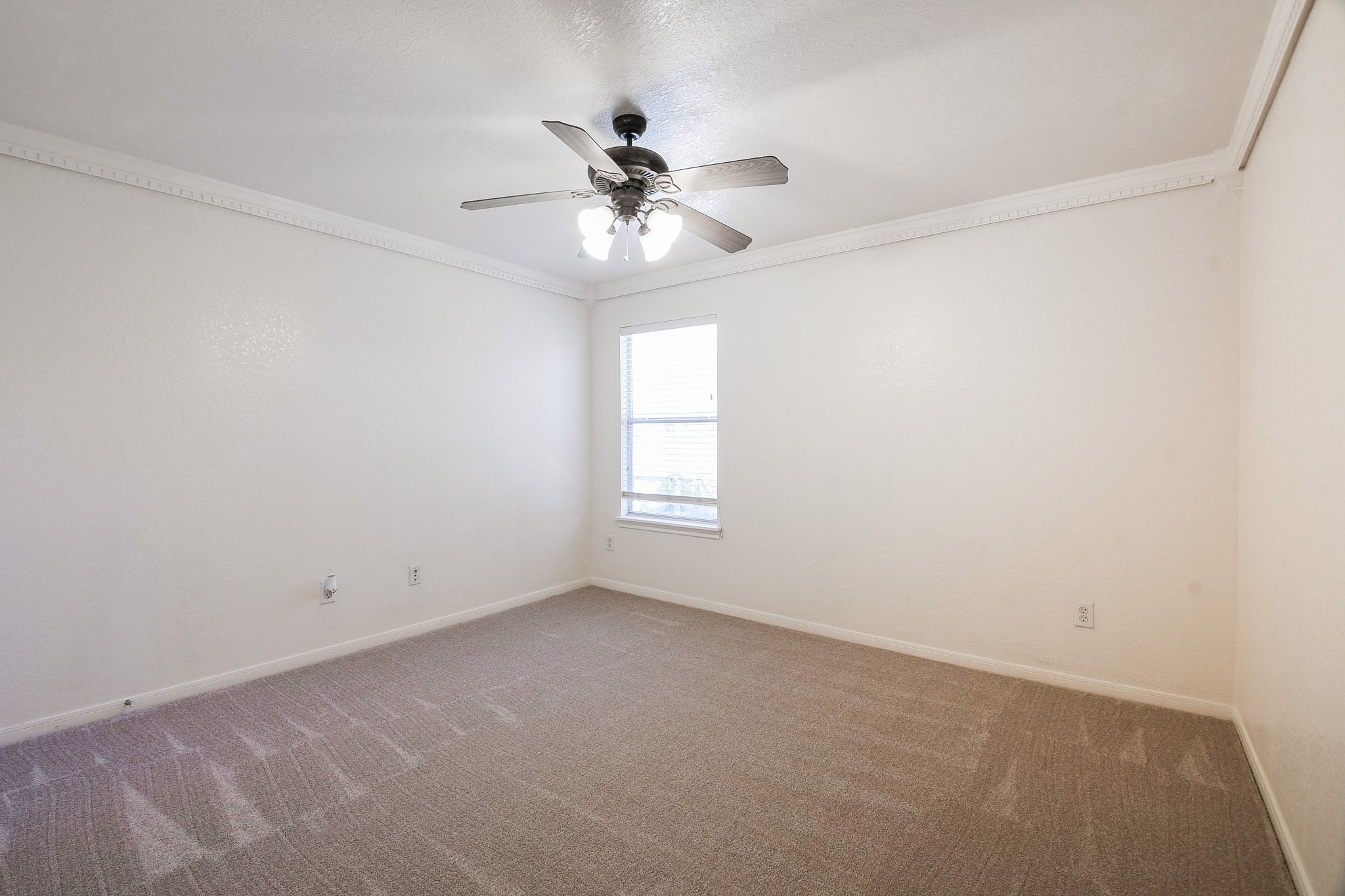 251 N Wimberly Way Property Photo 26