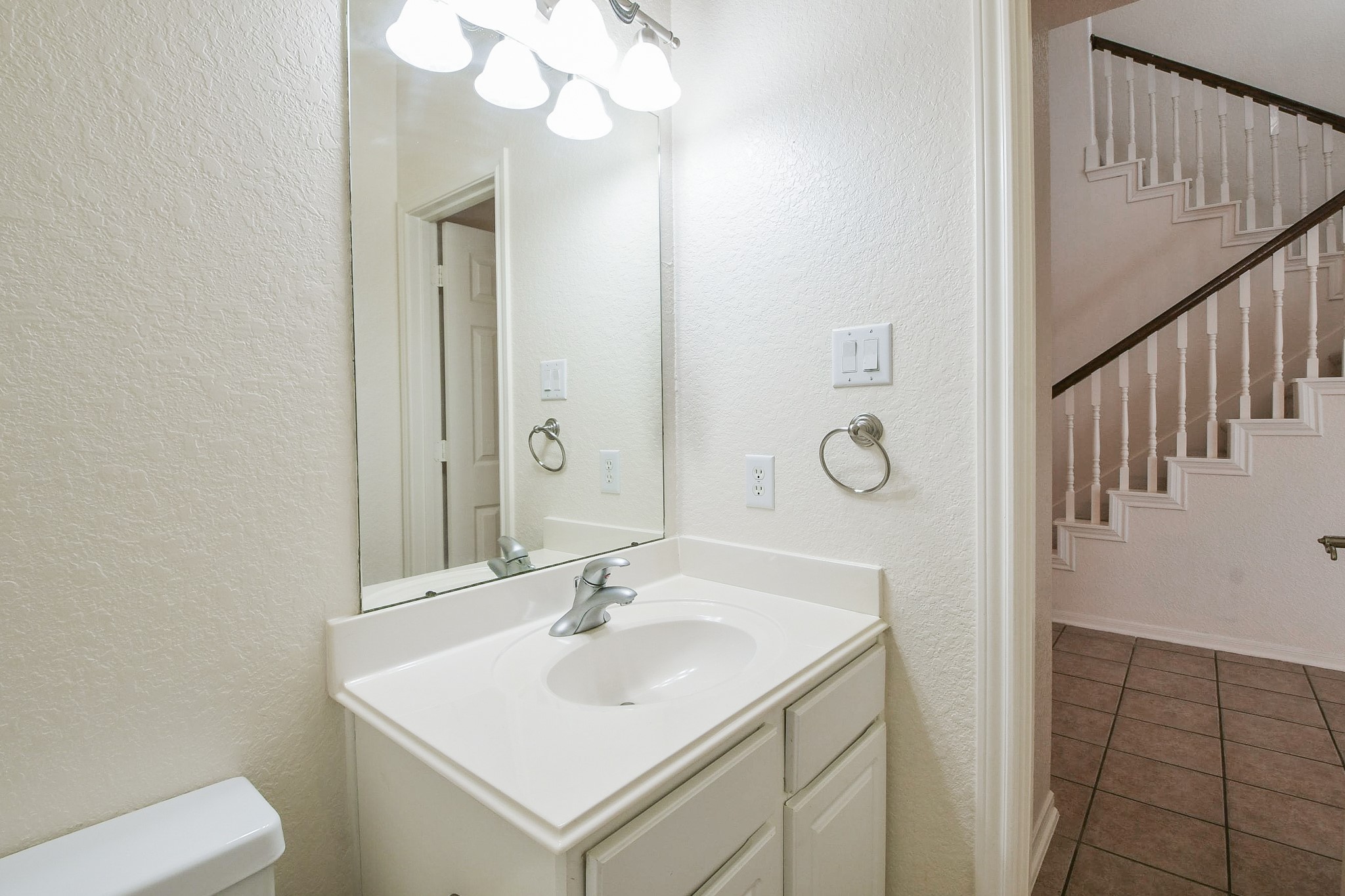 251 N Wimberly Way Property Photo 31