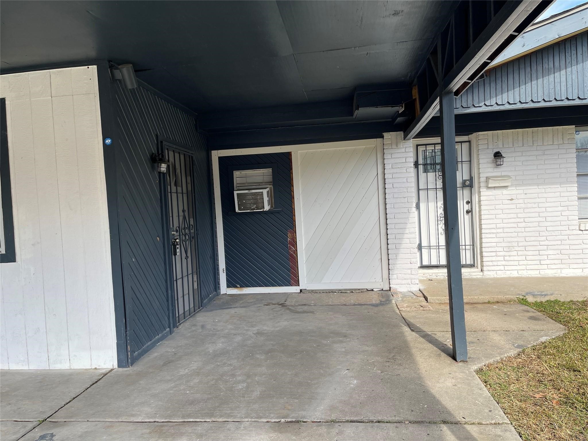 8321 Homewood Lane A Property Photo 2