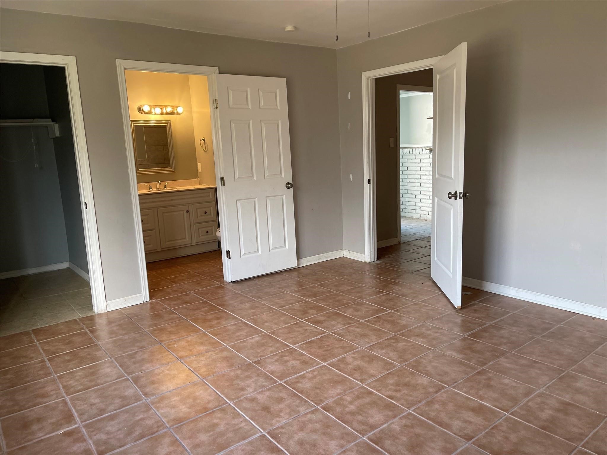 8321 Homewood Lane A Property Photo 4