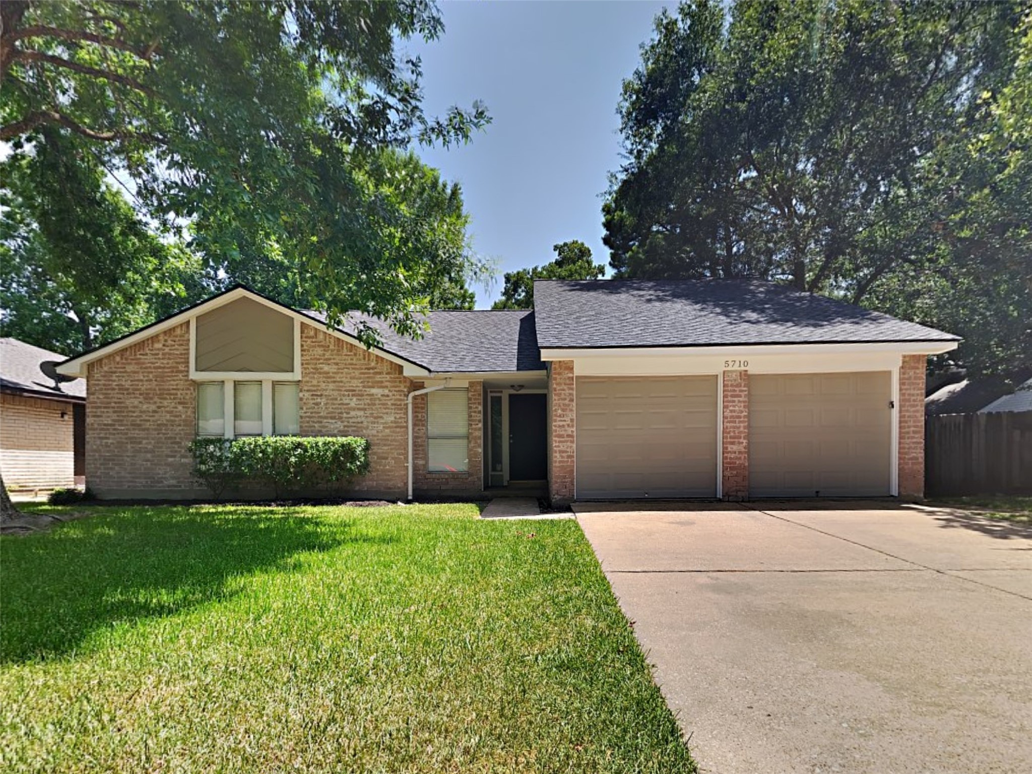 5710 Flax Bourton Street Property Photo 1