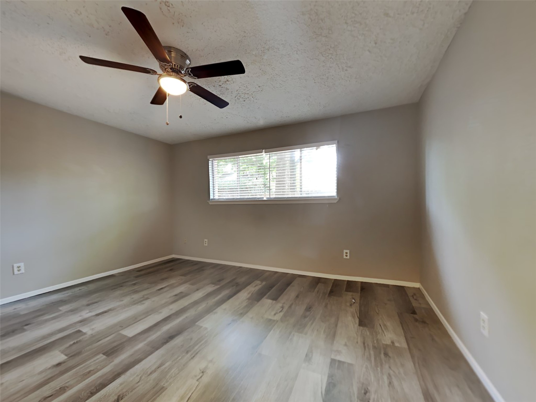 5710 Flax Bourton Street Property Photo 13