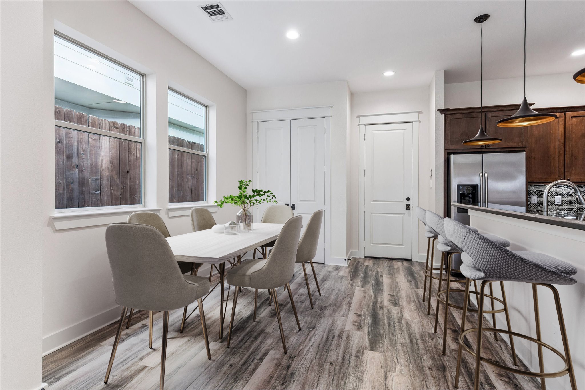 5510 Larkin Street A Property Photo 2