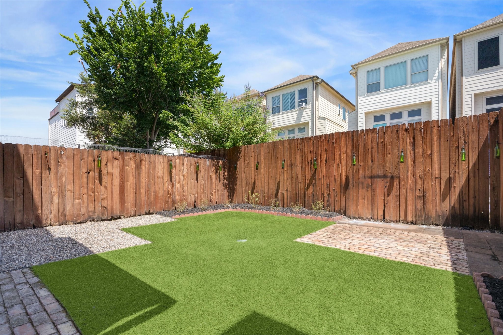 5510 Larkin Street A Property Photo 8