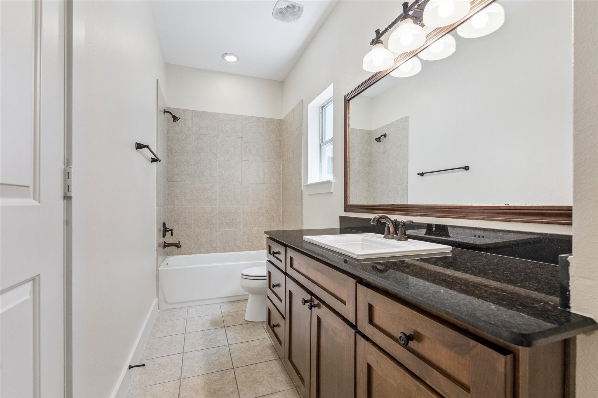 5510 Larkin Street A Property Photo 15