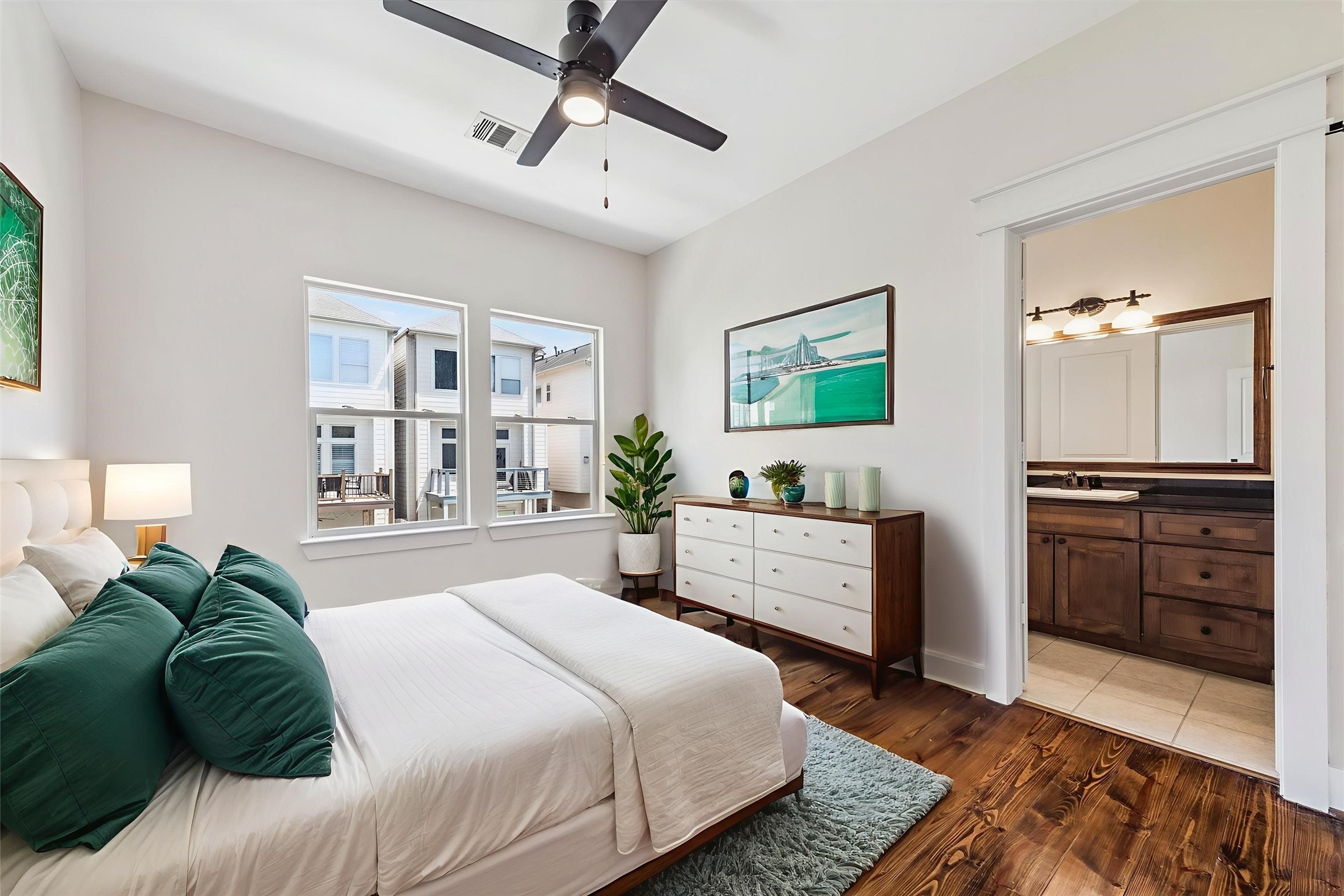 5510 Larkin Street A Property Photo 16