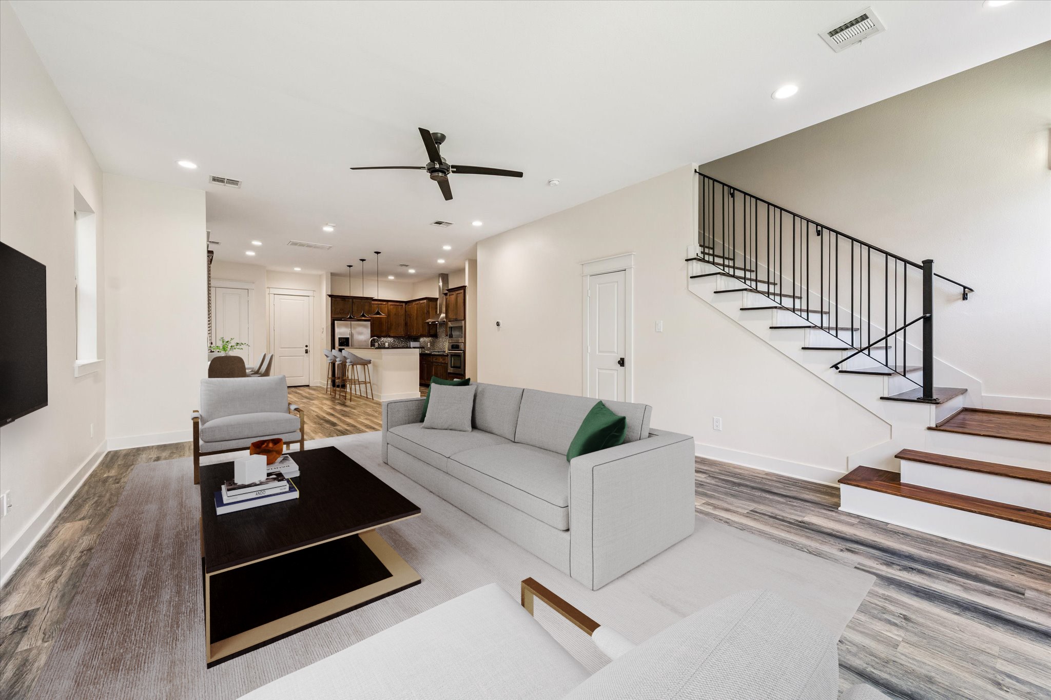 5510 Larkin Street A Property Photo 18