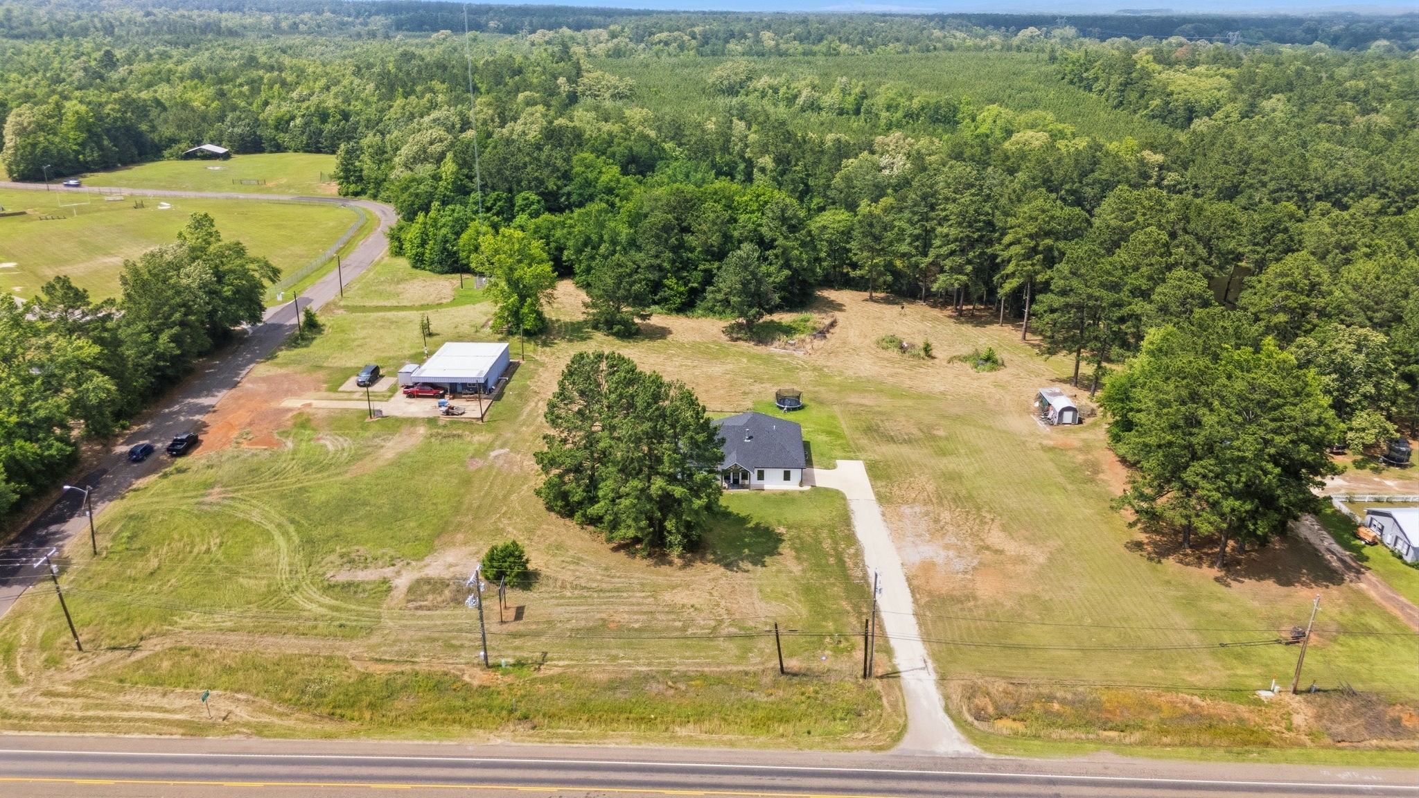 10374 St Hwy 204 Property Photo 3