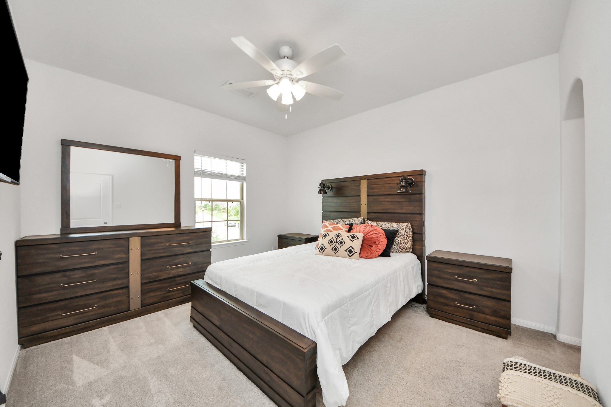 8803 Autumn Pine Drive Property Photo 30