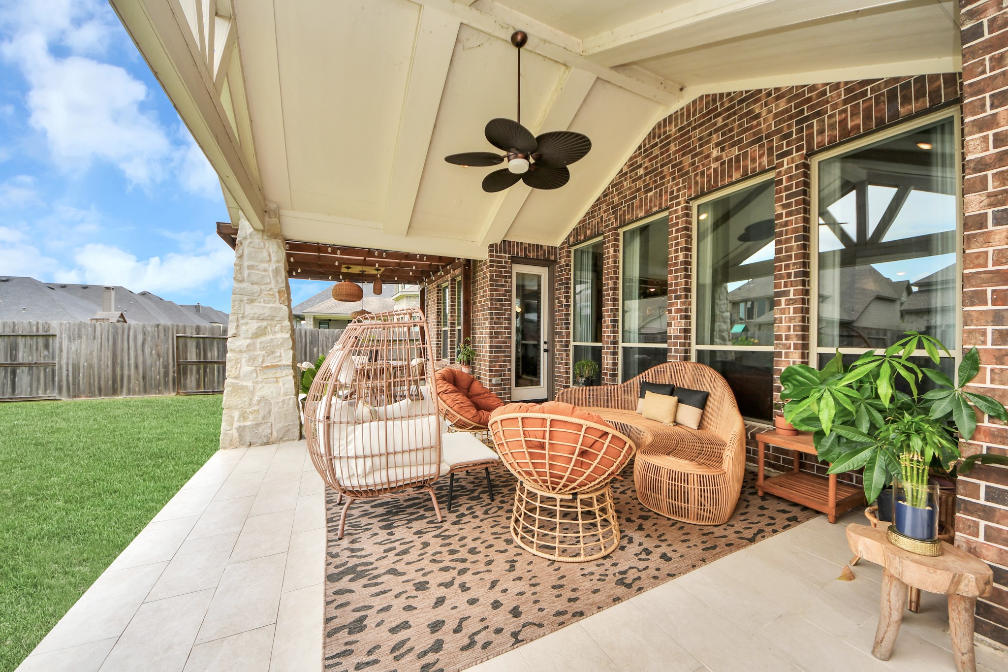8803 Autumn Pine Drive Property Photo 37