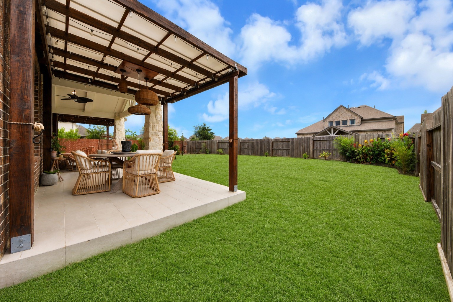 8803 Autumn Pine Drive Property Photo 40