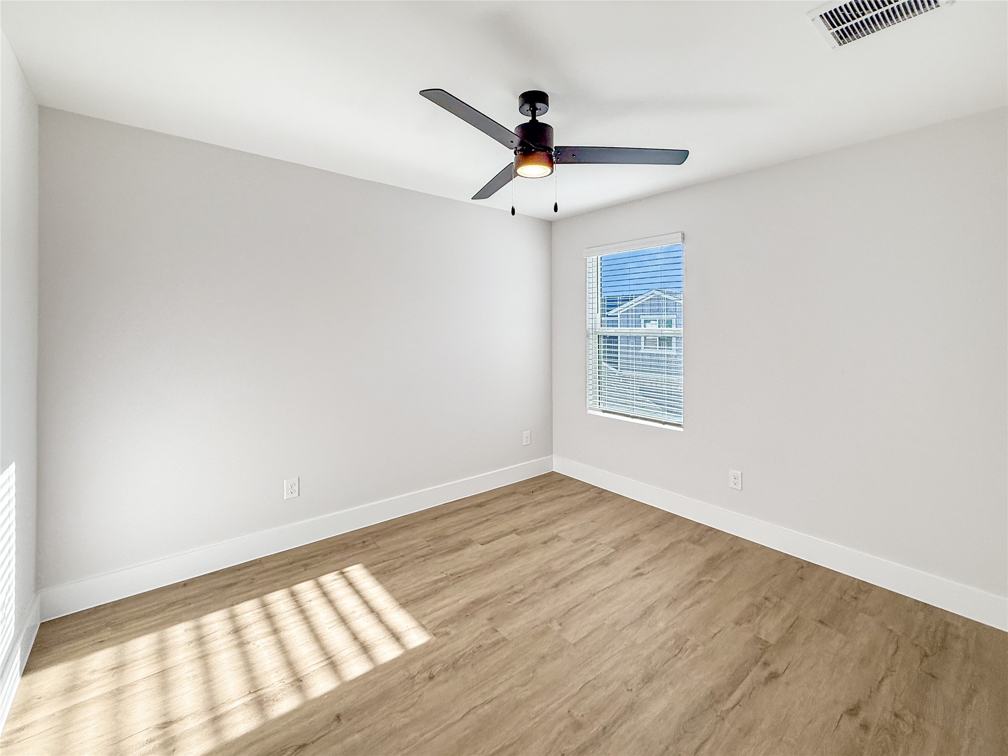 5607 Mobeetie Loop Property Photo 35