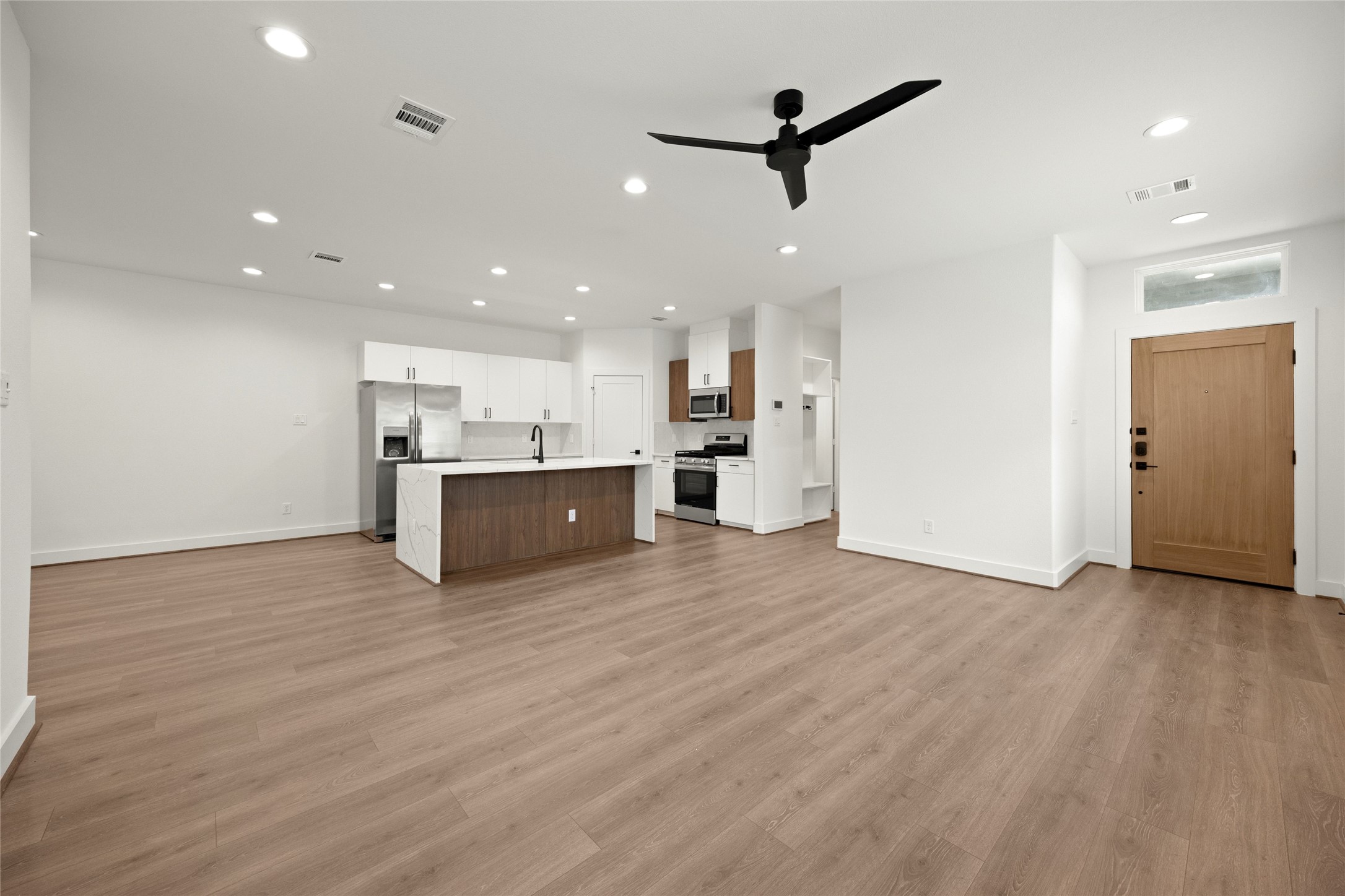 2649 Seaglass View Drive Property Photo 3