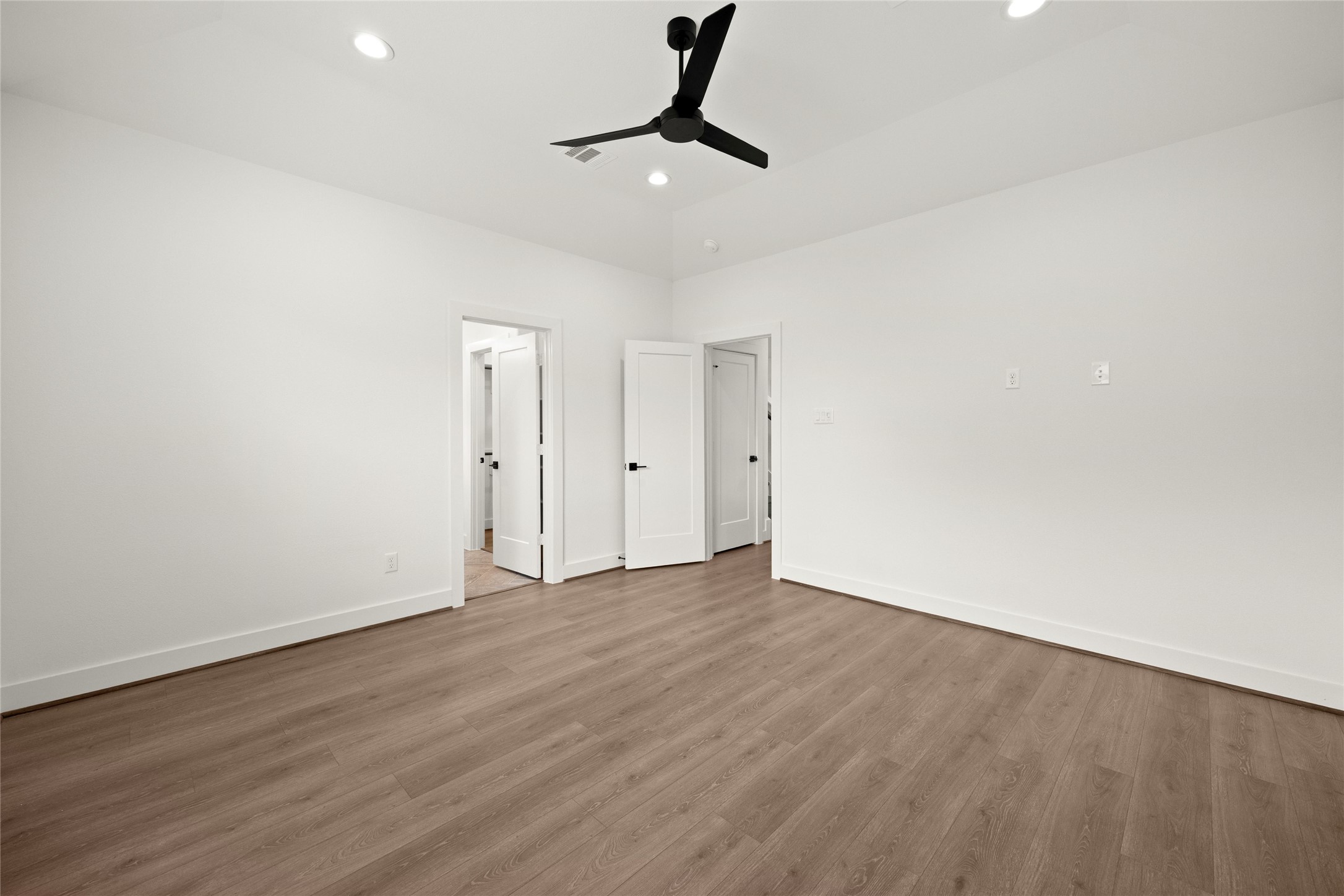 2649 Seaglass View Drive Property Photo 14
