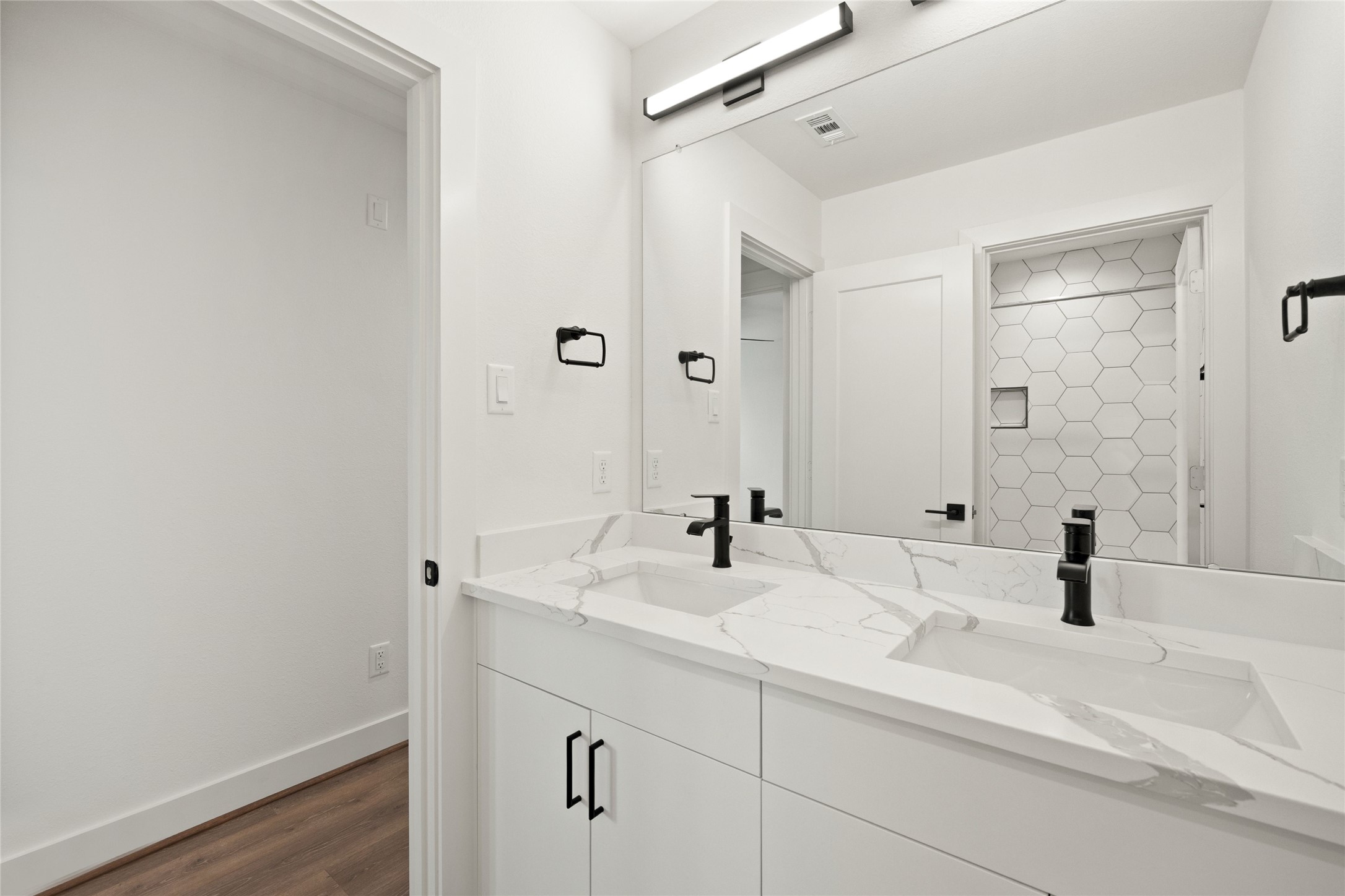 2649 Seaglass View Drive Property Photo 25
