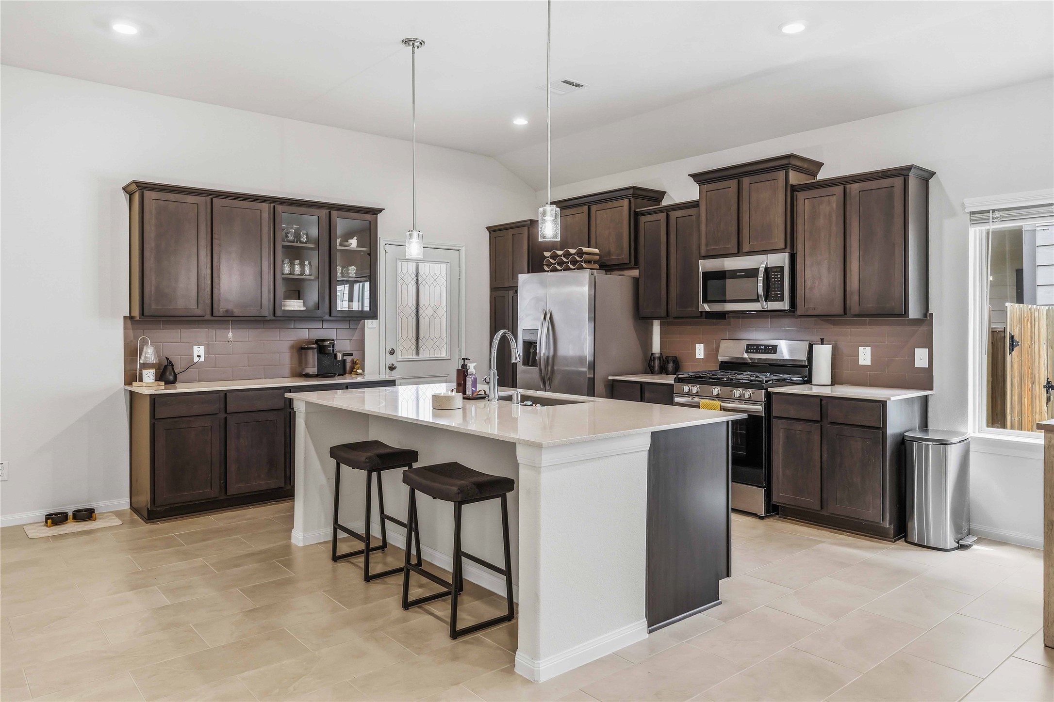 7954 Cypress Country Drive Property Photo 6