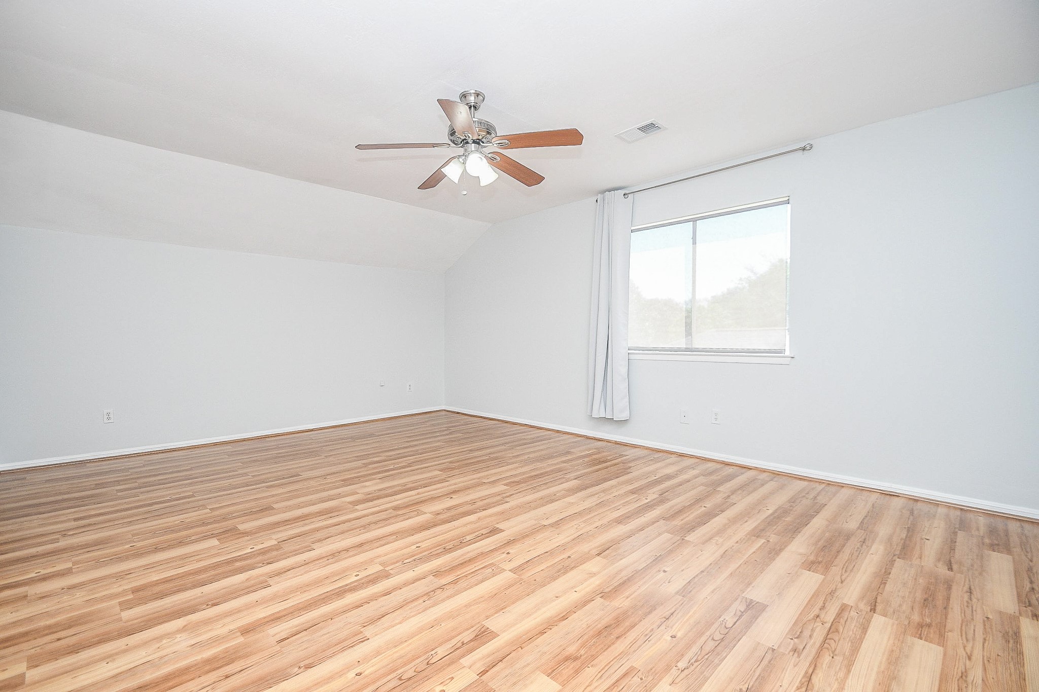2430 Long Reach Drive Property Photo 33
