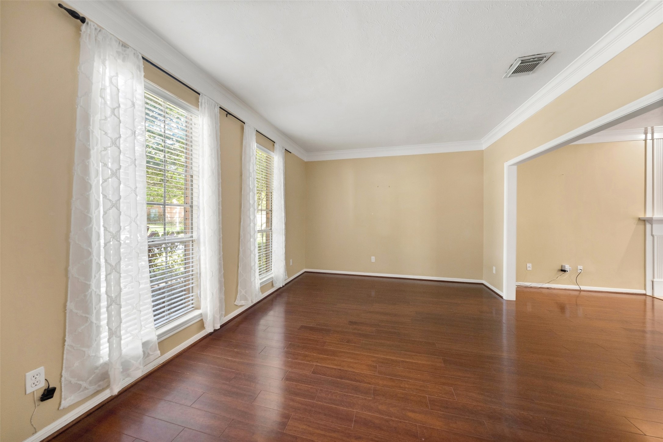 4422 Pine Breeze Drive Property Photo 9