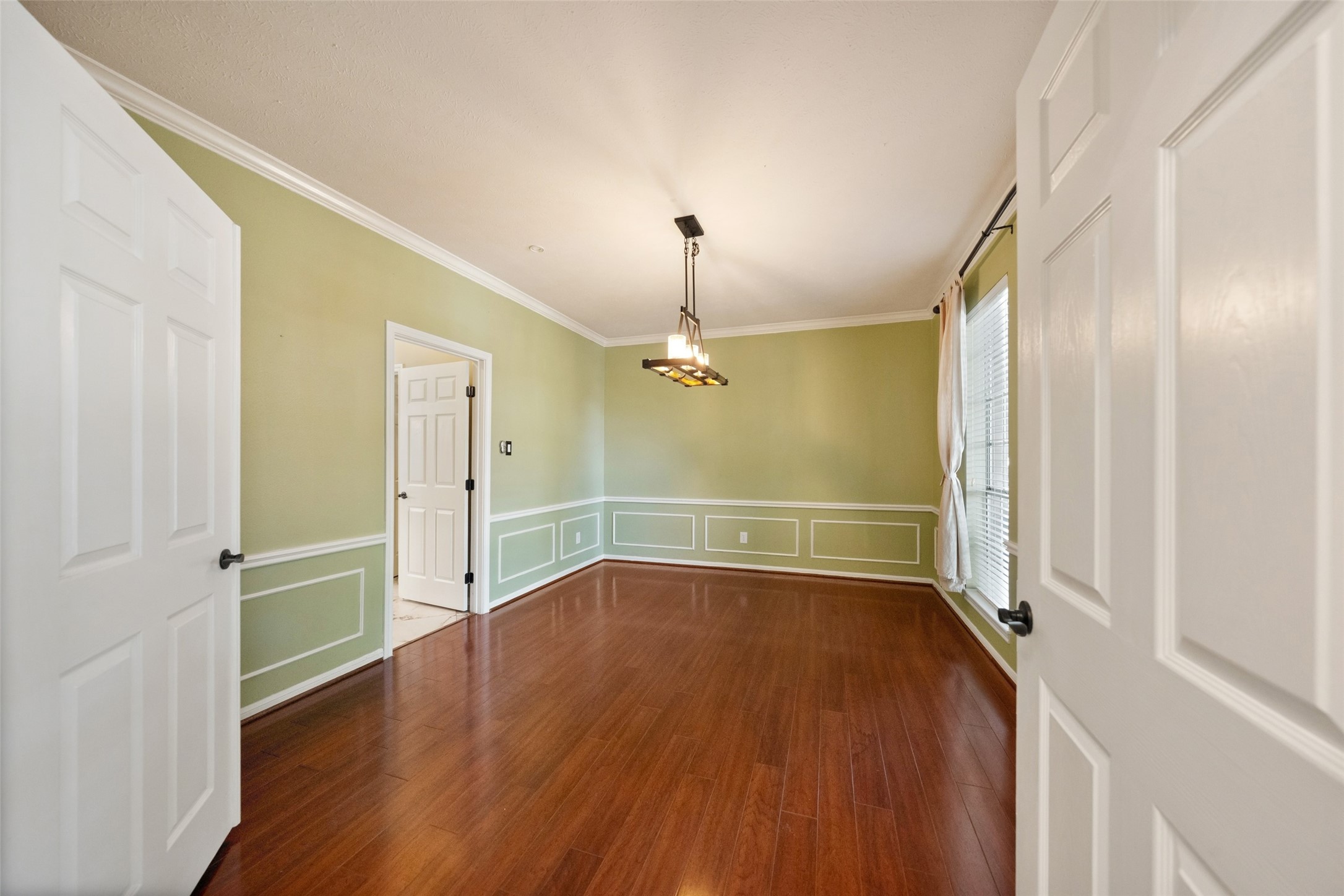 4422 Pine Breeze Drive Property Photo 15