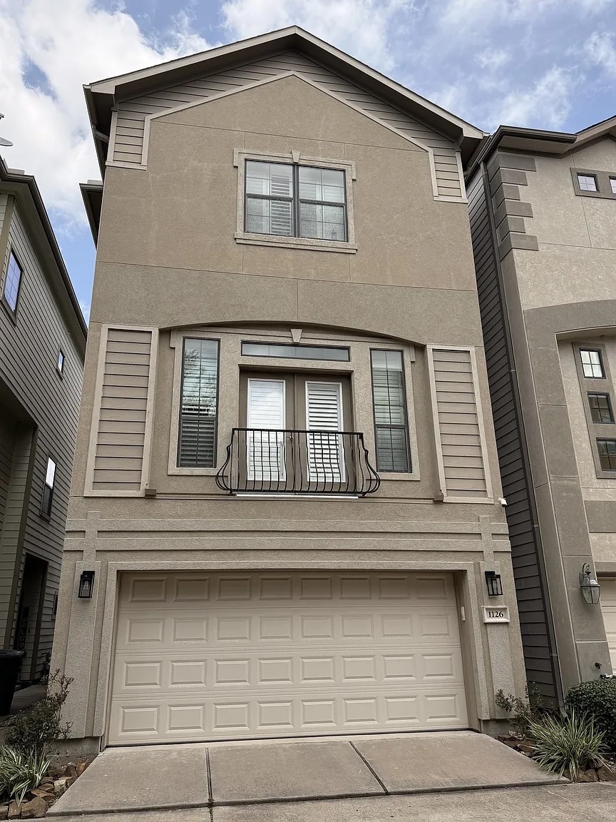 1126 Hempstead Villa Lane Property Photo 1