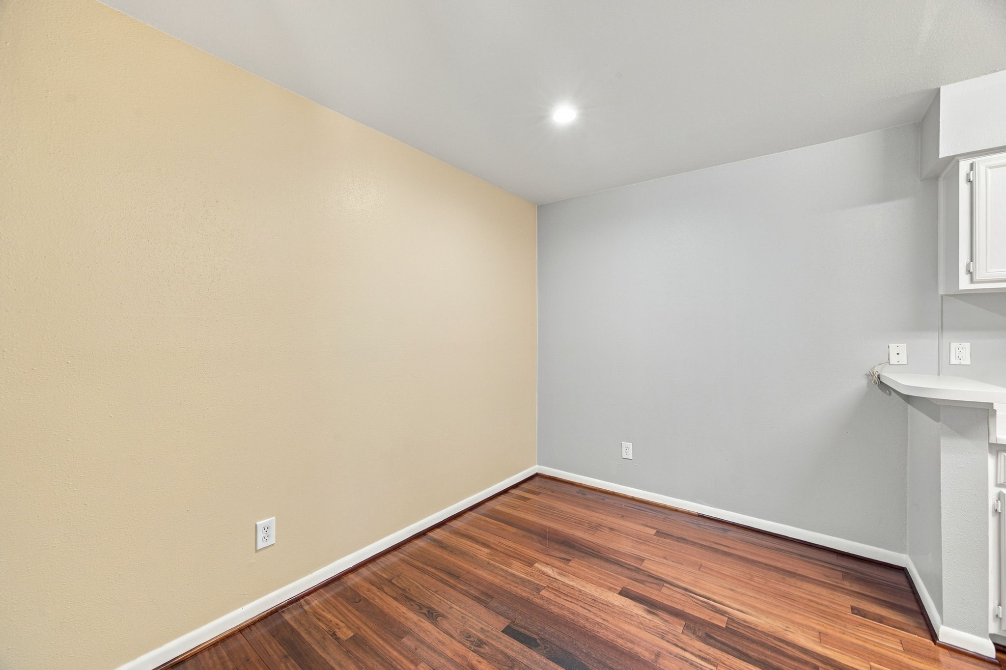 1601 S Shepherd Drive 218 Property Photo 10