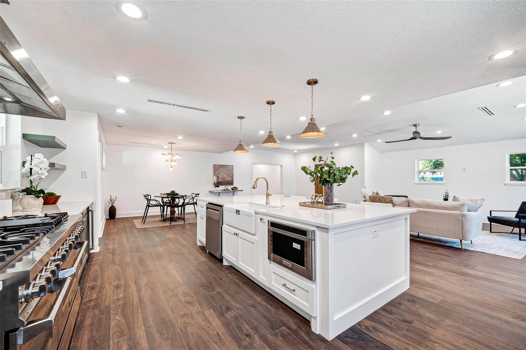 1338 Seaspray Court Property Photo 26