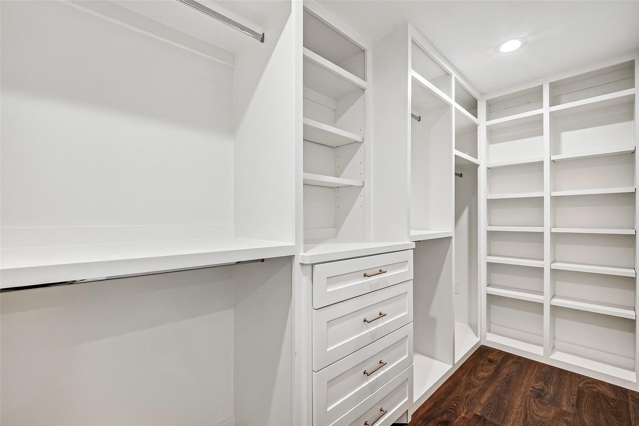 1338 Seaspray Court Property Photo 31