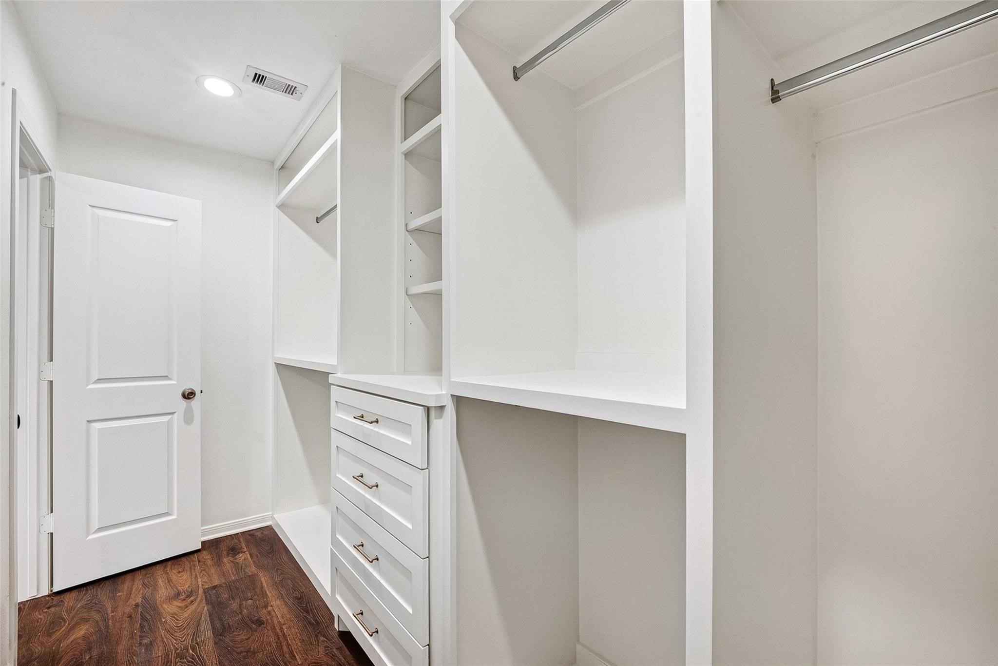 1338 Seaspray Court Property Photo 32