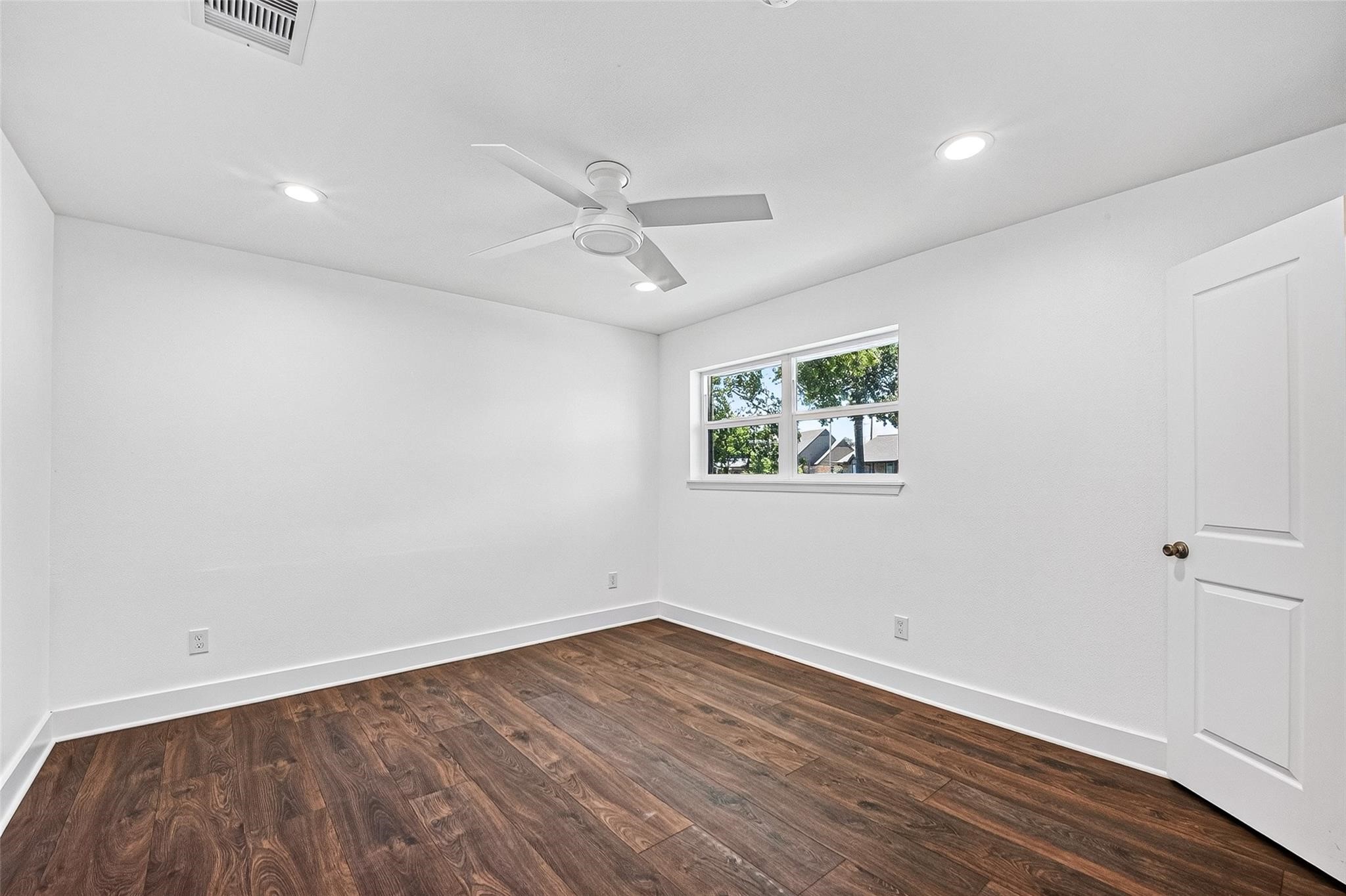 1338 Seaspray Court Property Photo 38