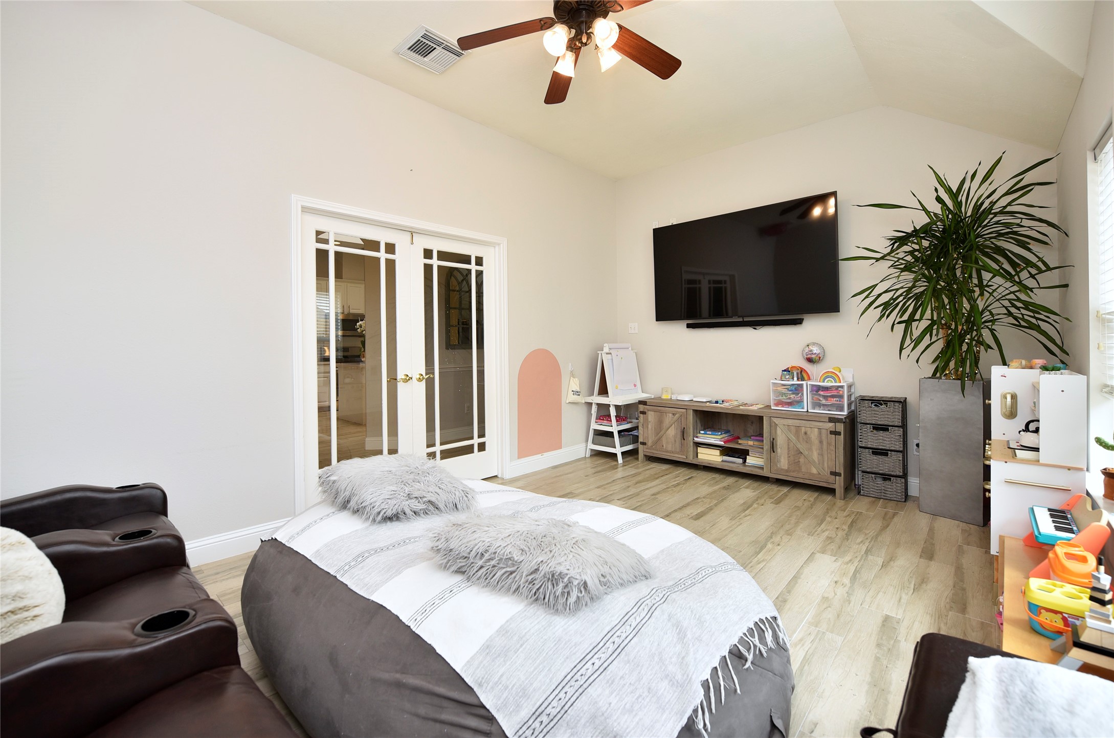 21118 Meadow Ash Court Property Photo 21