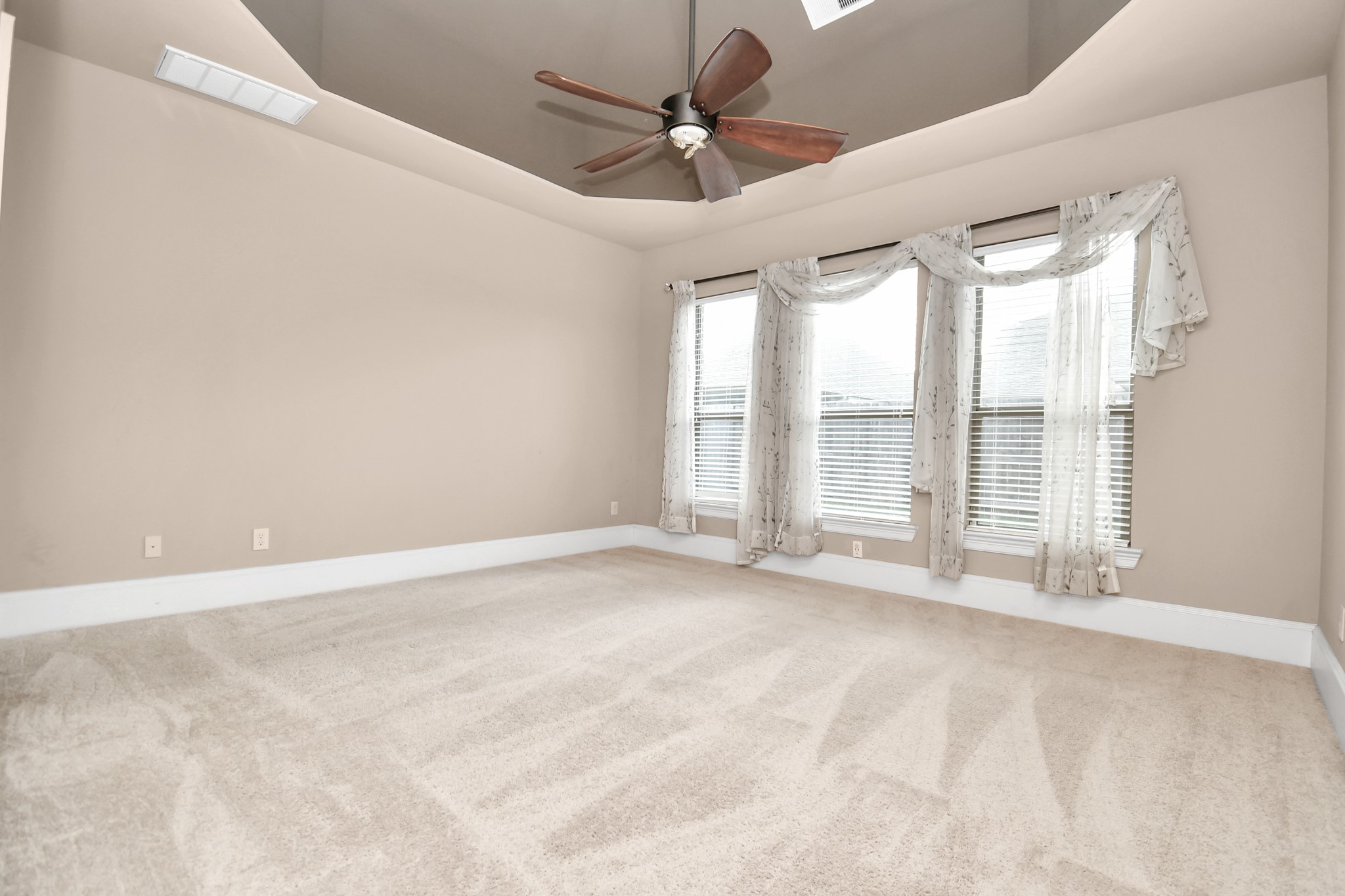 14811 Diane Manor Lane Property Photo 23