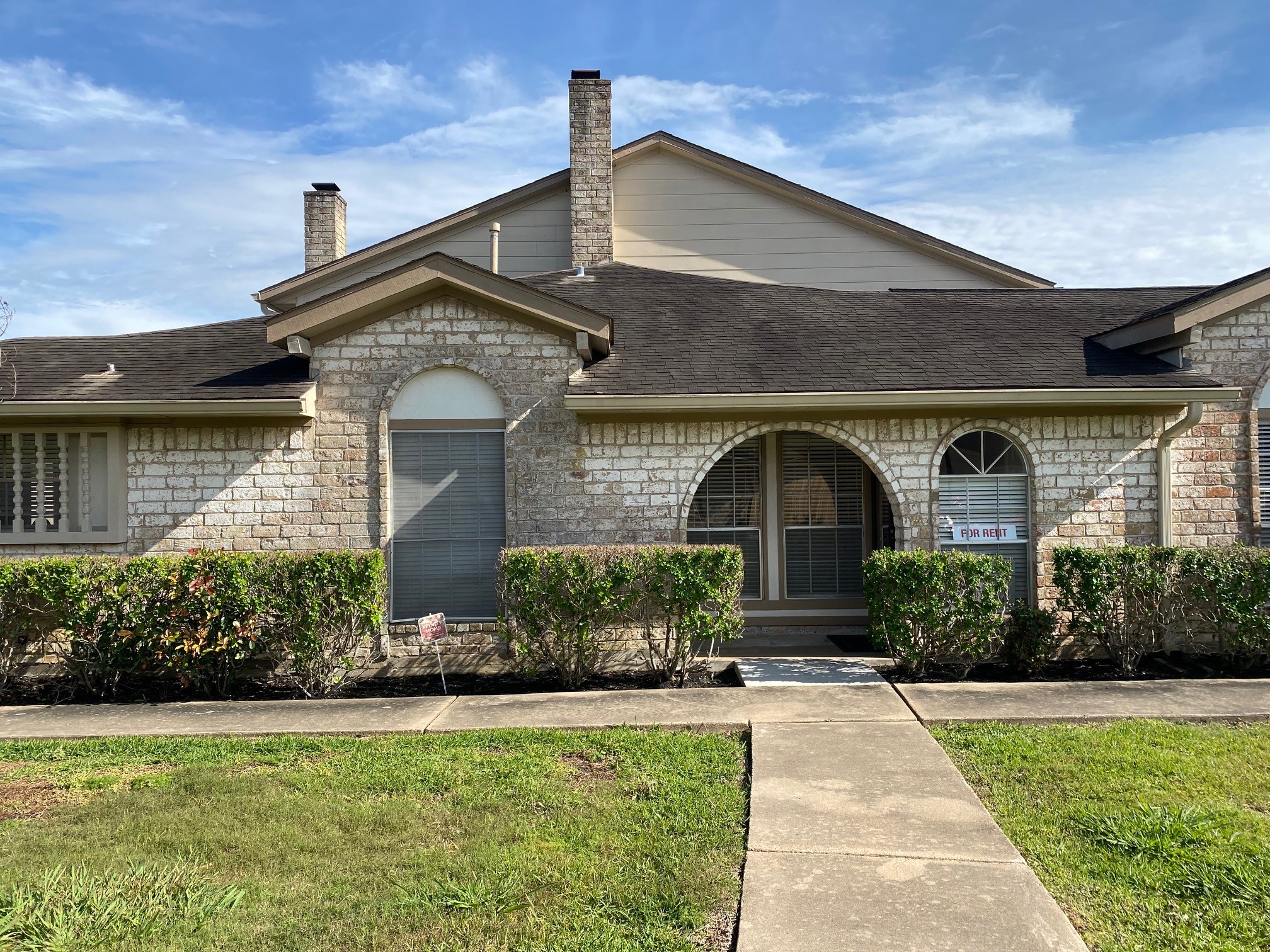 24 Chapparal Court Property Photo 1